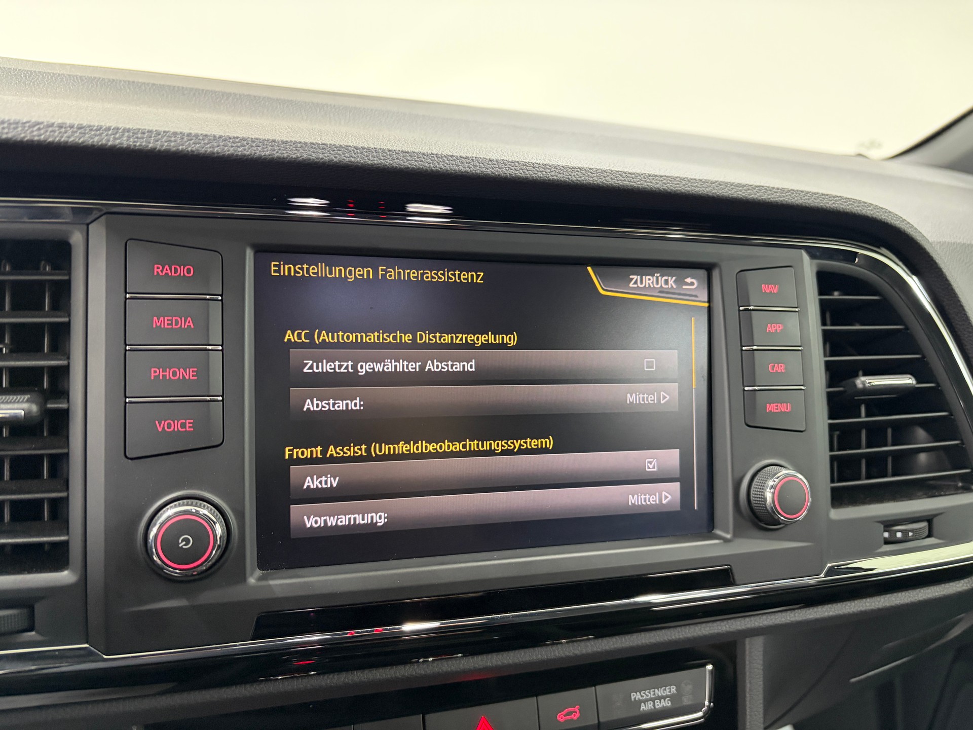 SEAT Ateca 2.0 TSI FR 4Drive 190PS DSG / 360° Kamera / ACC / Spur-Blind-Lan Assistent /-image-14