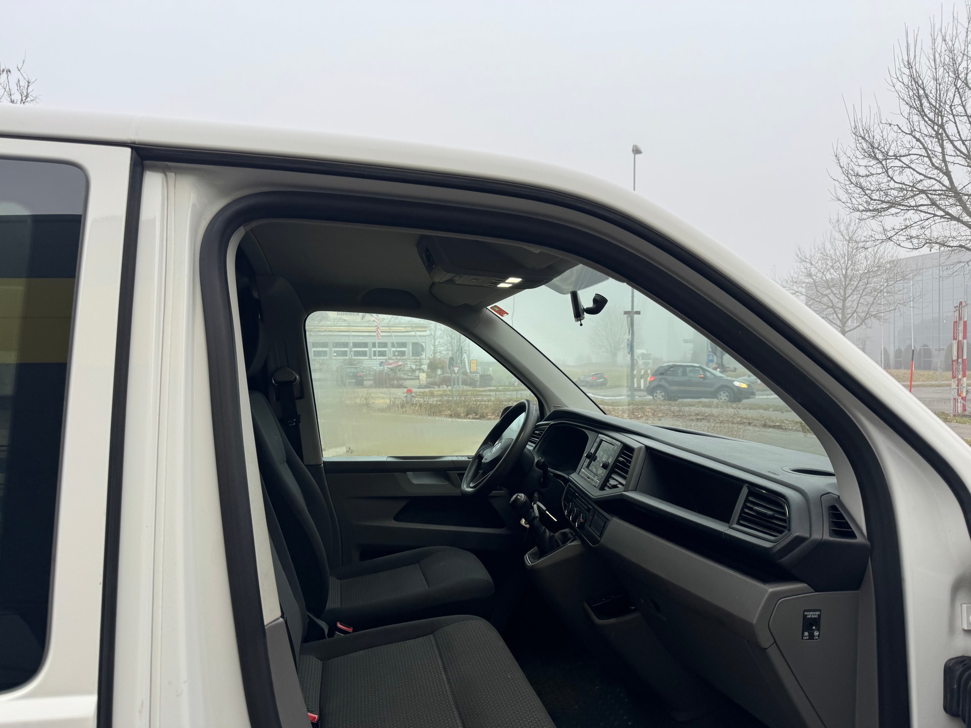 VW T6.1 2.0 TDI 4Motion-image-10