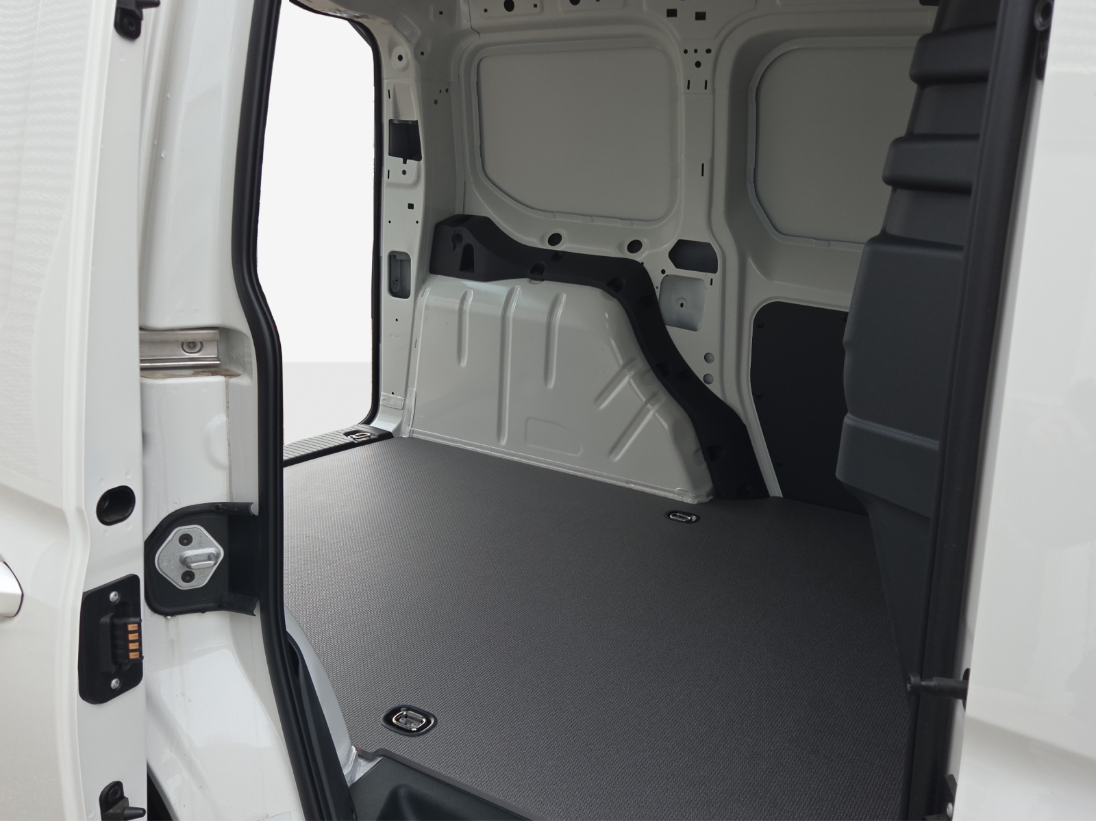 VW Caddy Cargo 2.0TDI Entry-image-11
