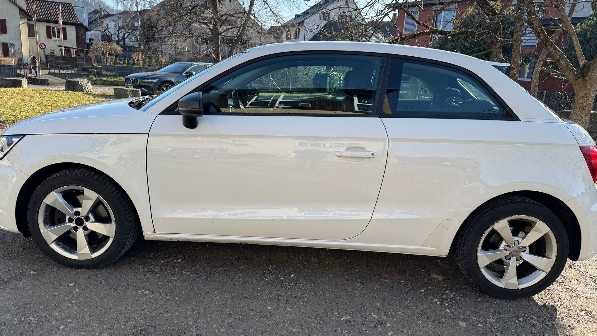 AUDI A1 Sportback 1.6 TDI-image-7