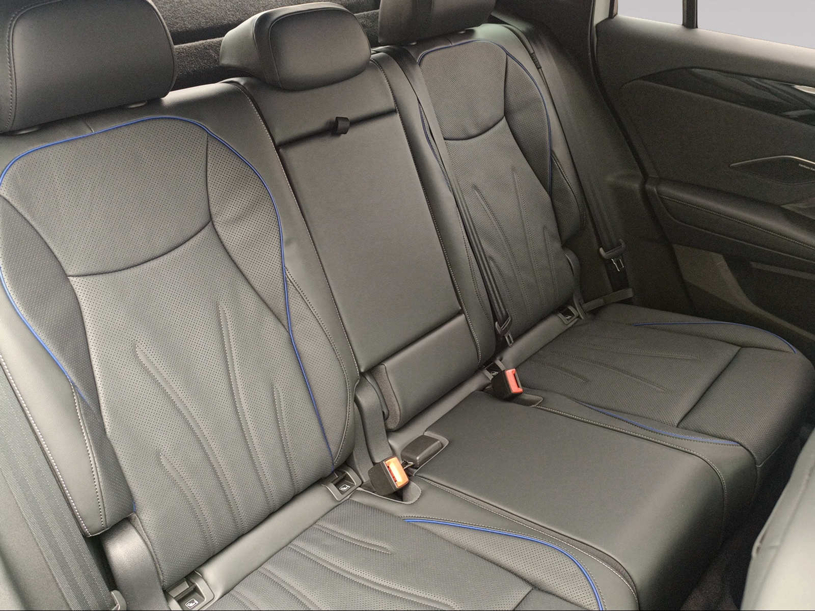 VW Tiguan 2.0 TSI DSG R-Line 4Motion-image-9