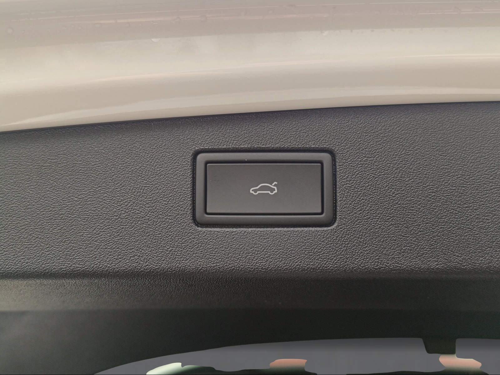 VW Tiguan 2.0 TSI DSG R-Line 4Motion-image-11