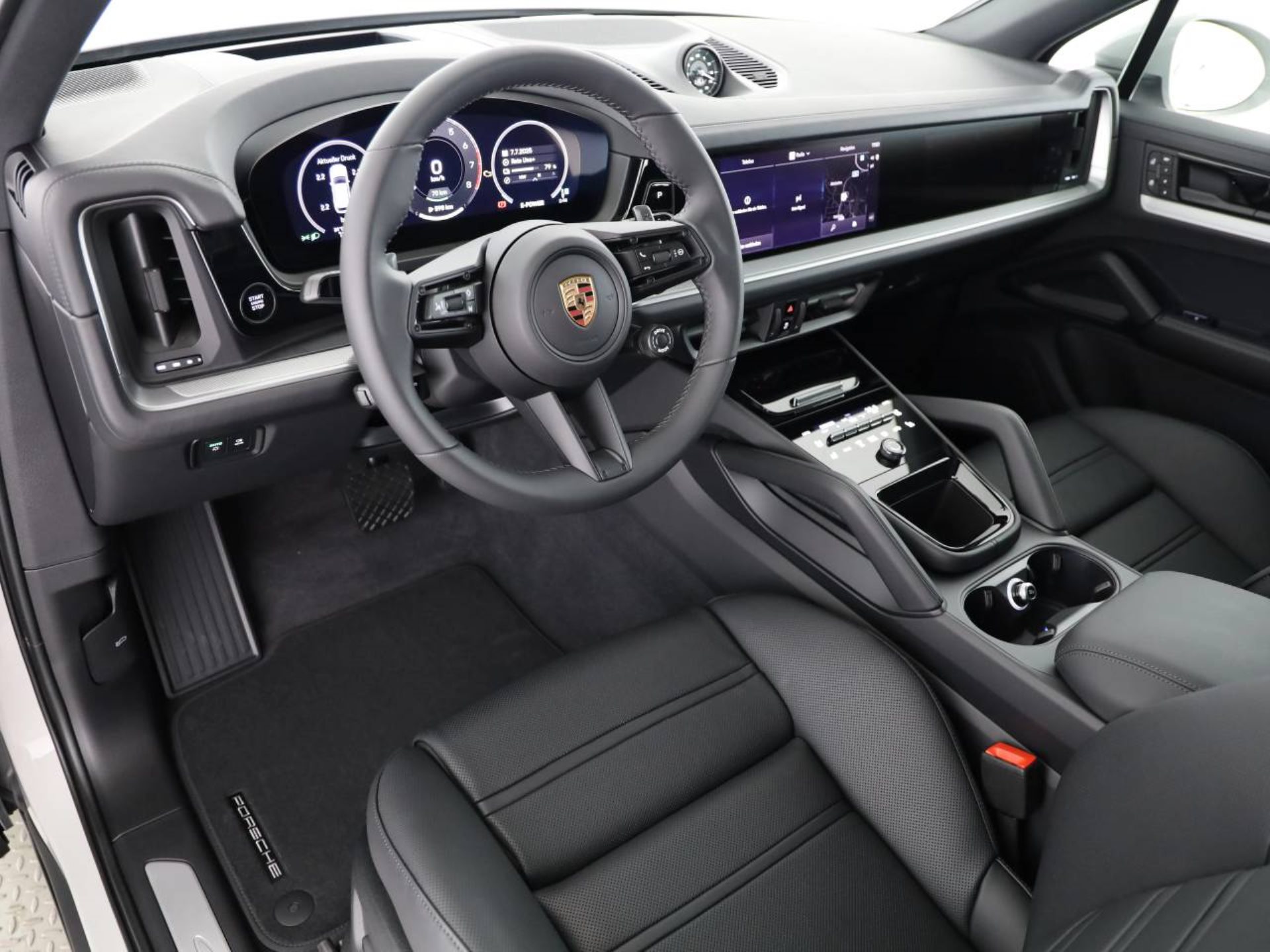 PORSCHE Cayenne E-Hybrid-image-3