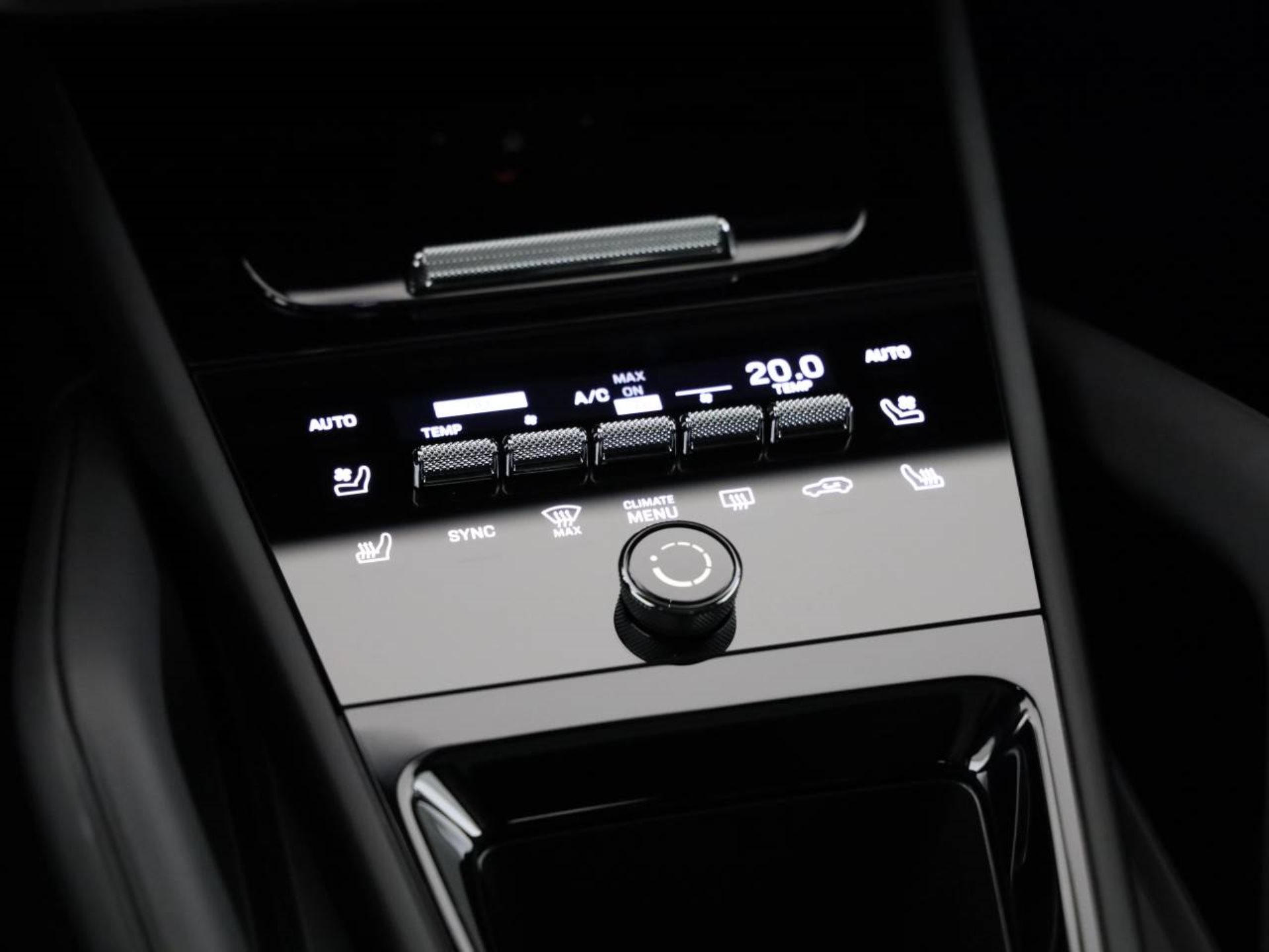 PORSCHE Cayenne E-Hybrid-image-11