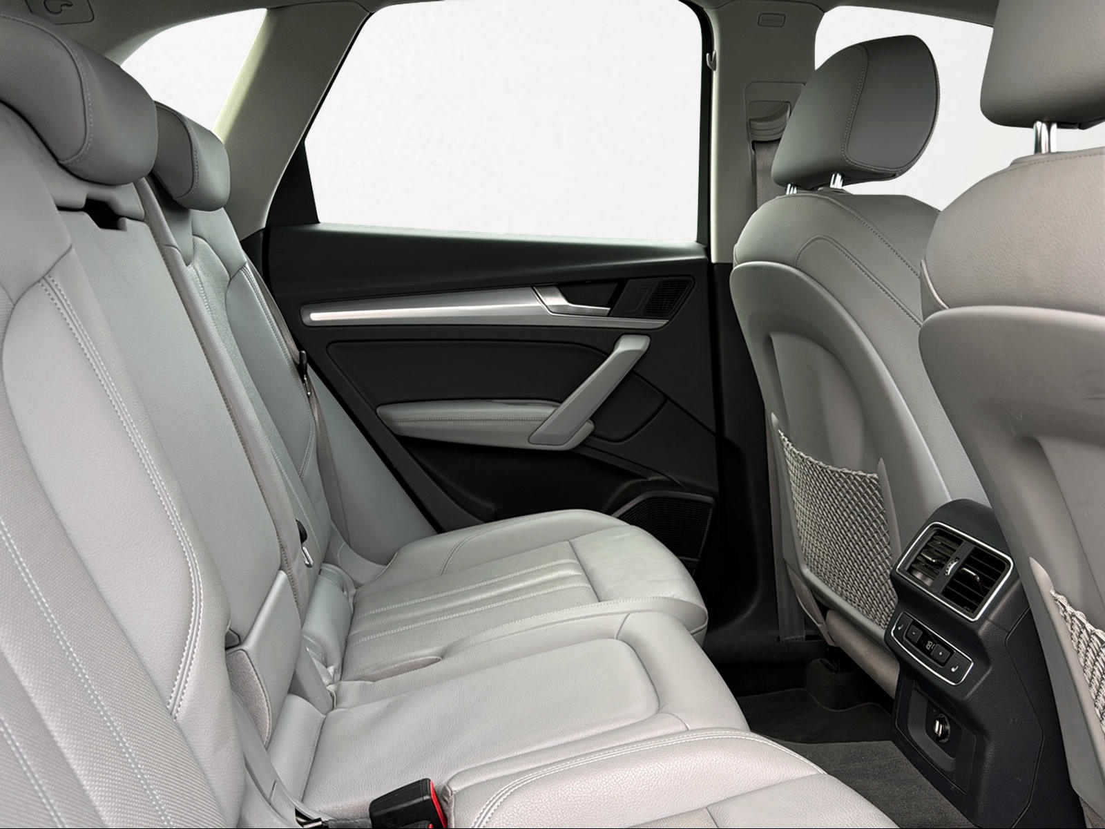 AUDI Q5 3.0 TDI sport quattro tiptronic-image-4