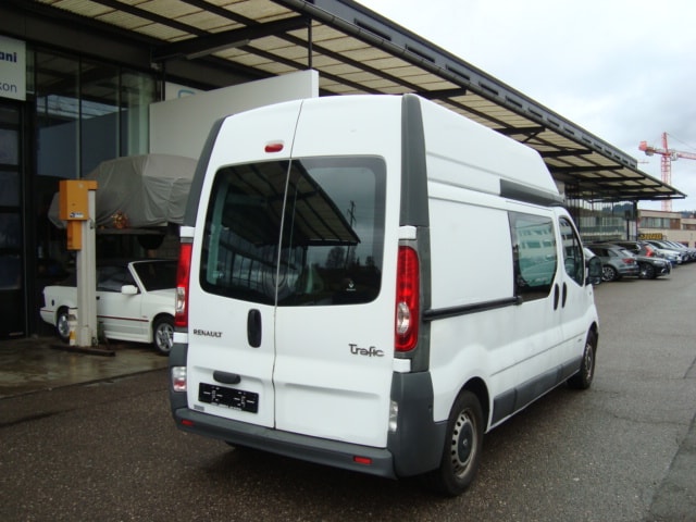 RENAULT Trafic 2.0 dCi 115 2.9t L2H2-image-5