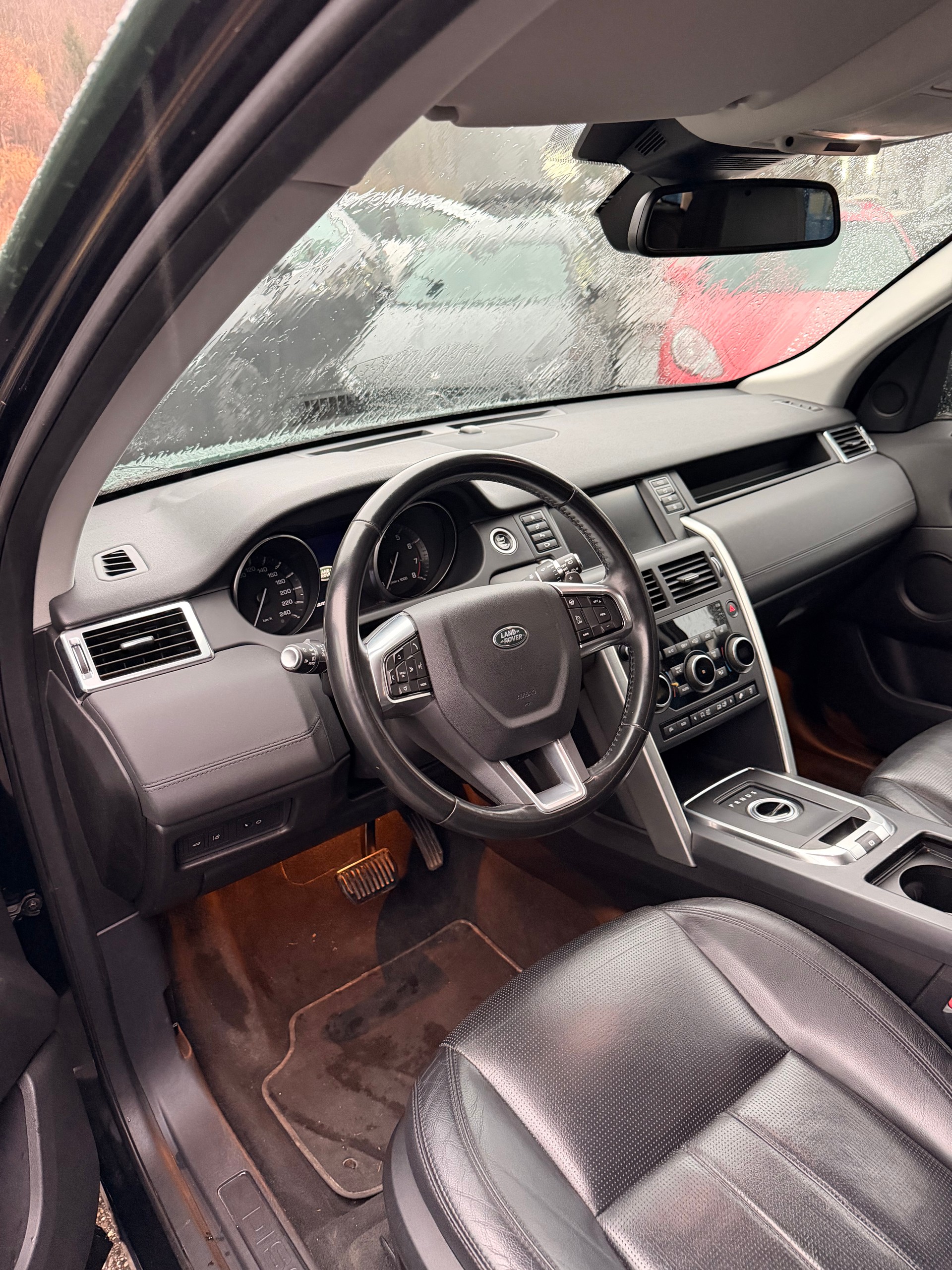 LAND ROVER Discovery Sport 2.0 Si4 SE AT9-image-6