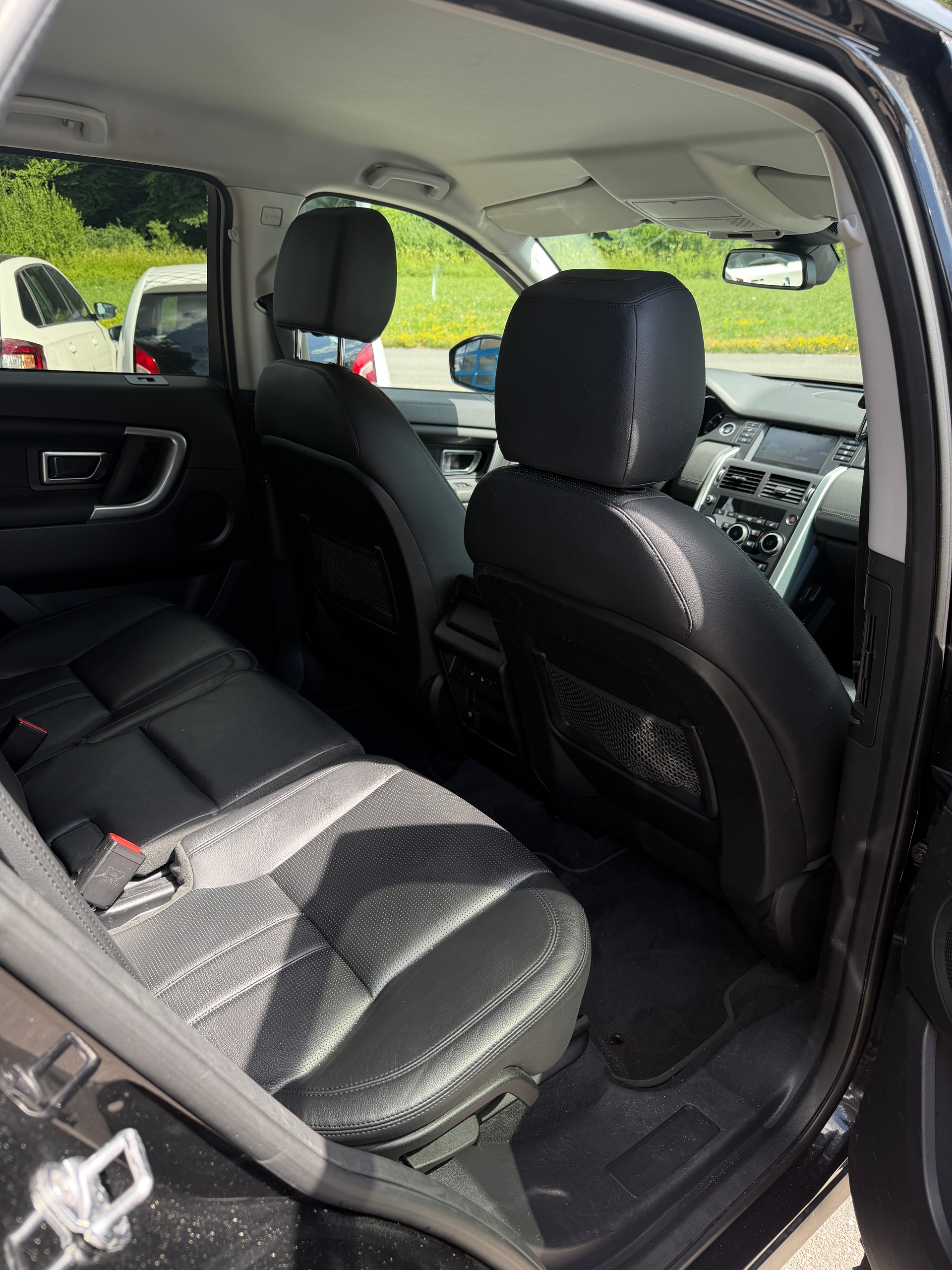 LAND ROVER Discovery Sport 2.0 Si4 SE AT9-image-11