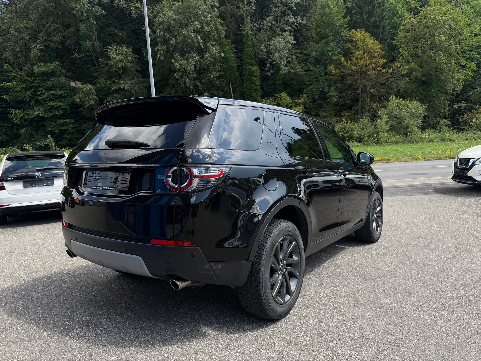 LAND ROVER Discovery Sport 2.0 Si4 SE AT9-image-3