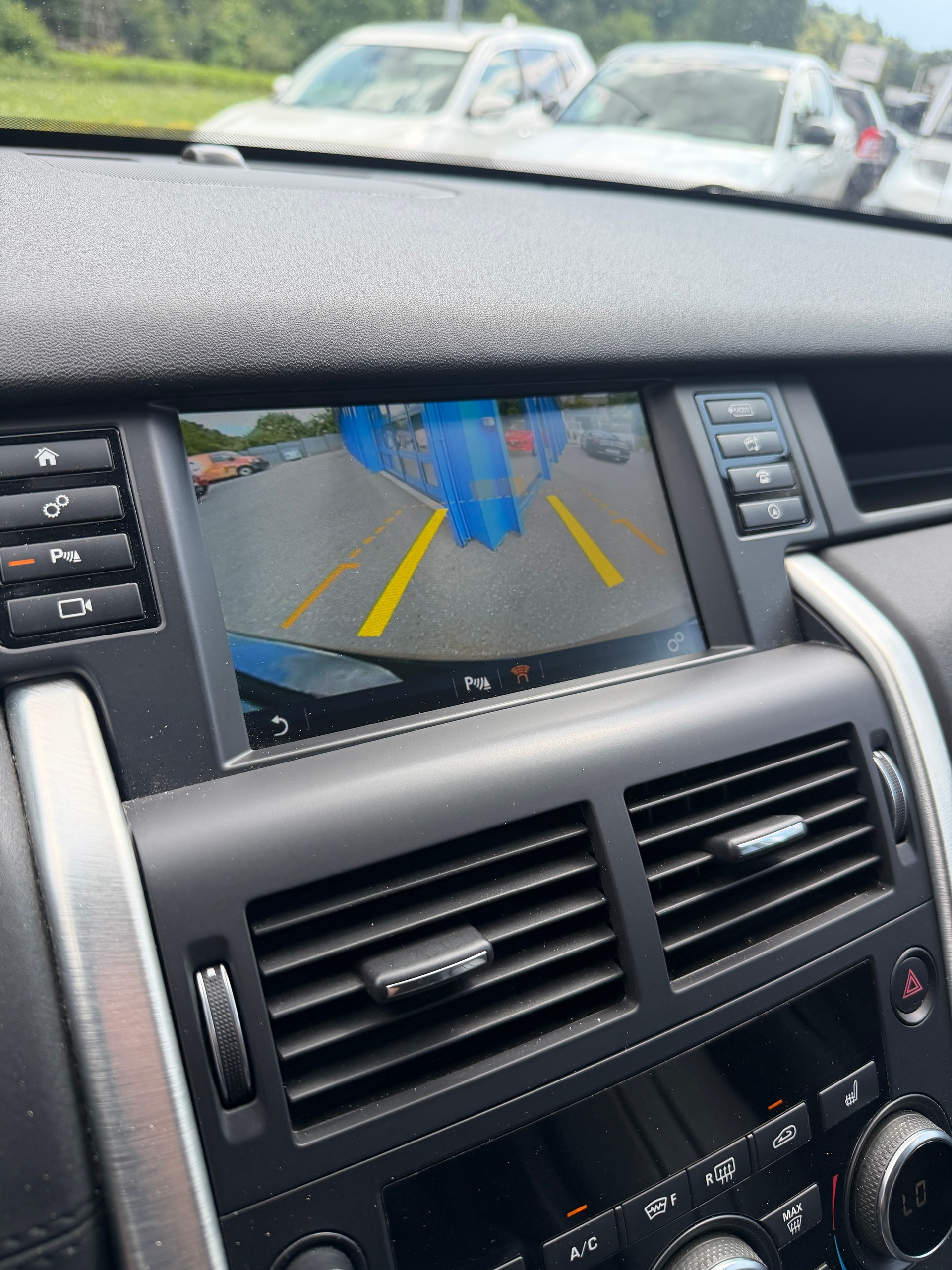 LAND ROVER Discovery Sport 2.0 Si4 SE AT9-image-14