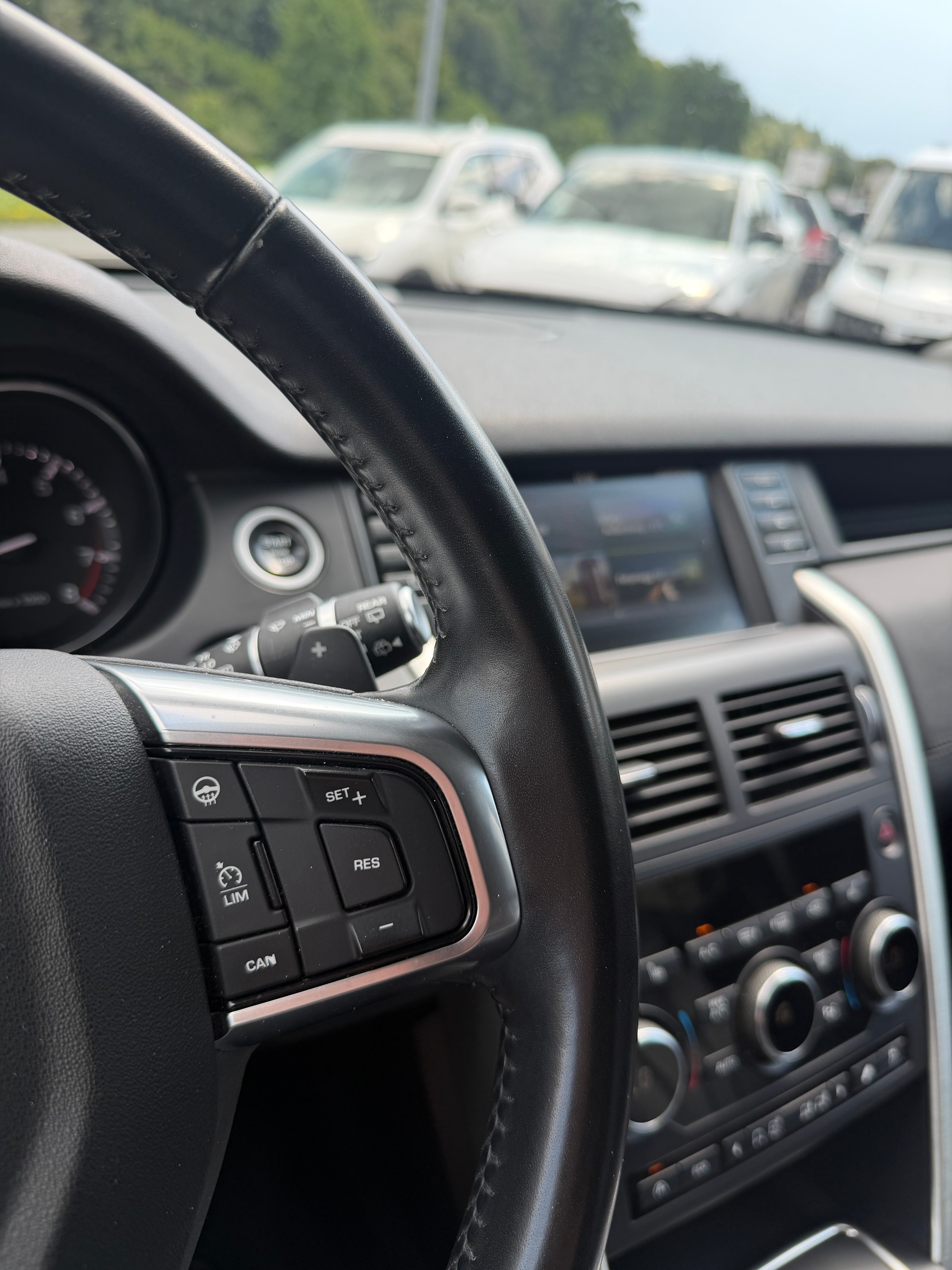 LAND ROVER Discovery Sport 2.0 Si4 SE AT9-image-15