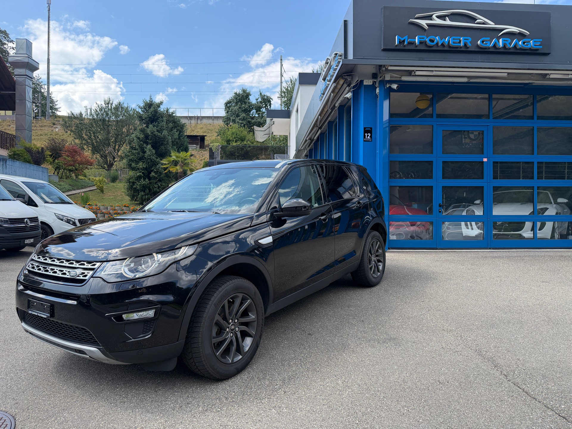 LAND ROVER Discovery Sport 2.0 Si4 SE AT9-image-0