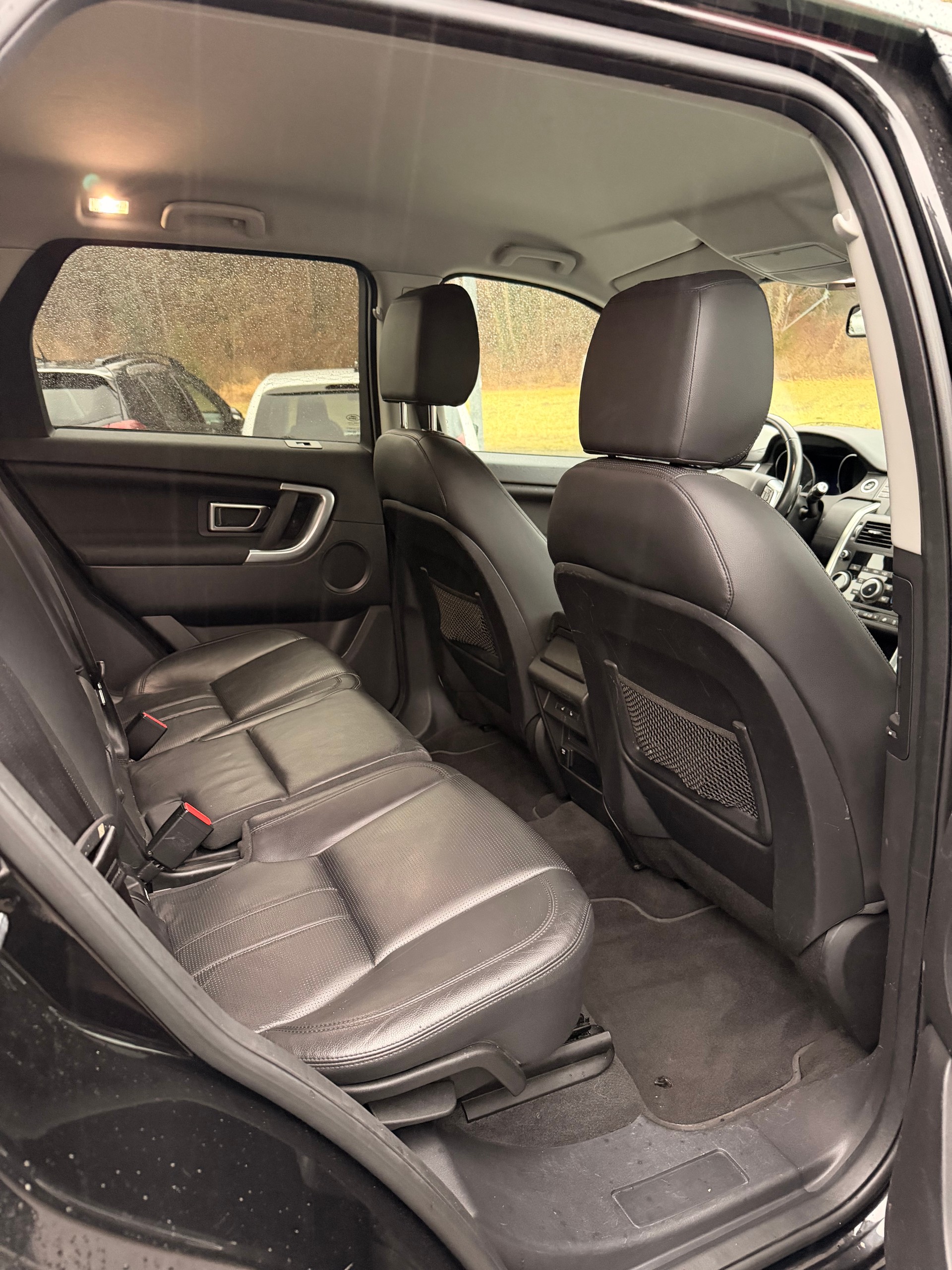 LAND ROVER Discovery Sport 2.0 Si4 SE AT9-image-11