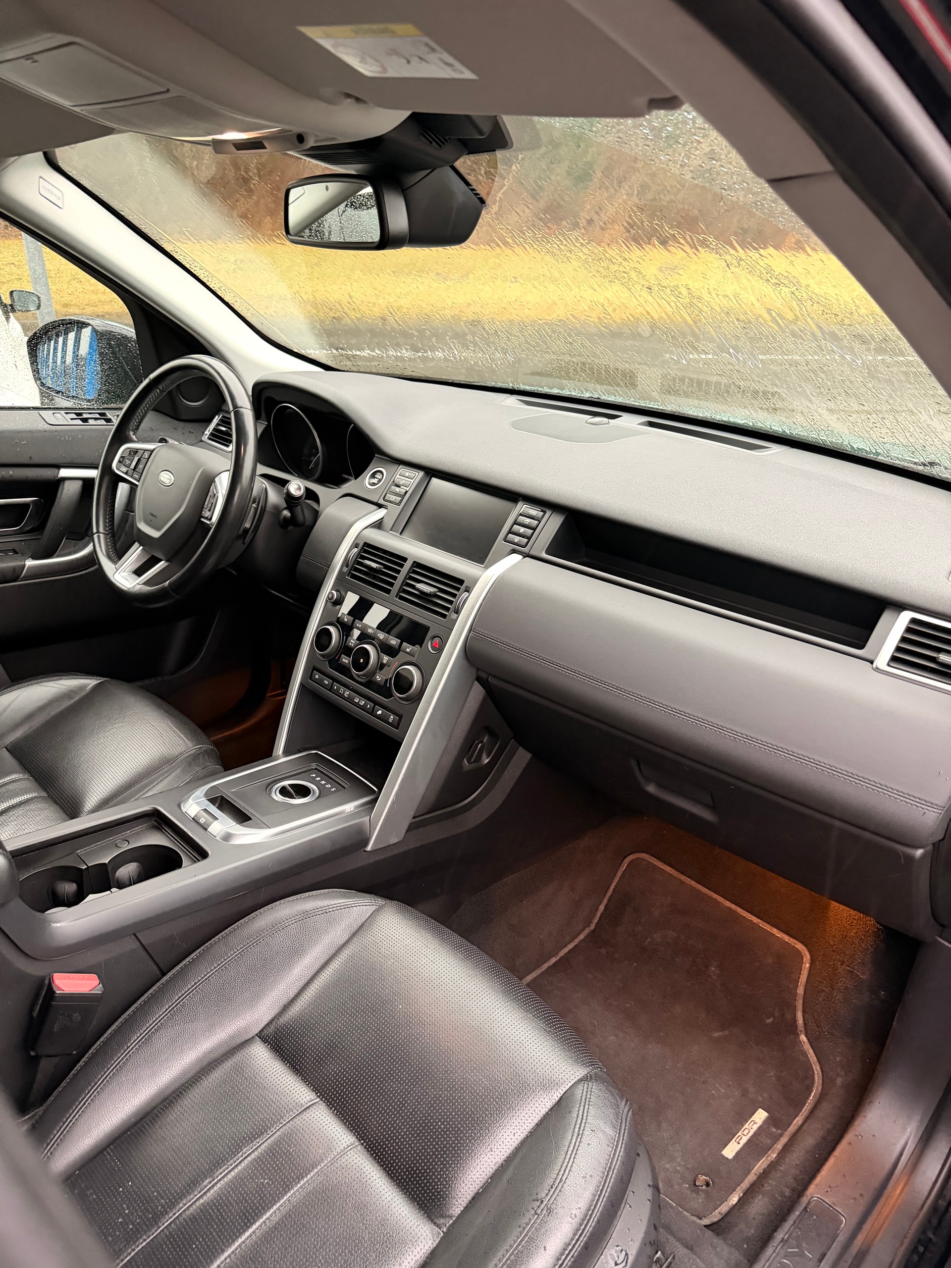 LAND ROVER Discovery Sport 2.0 Si4 SE AT9-image-9