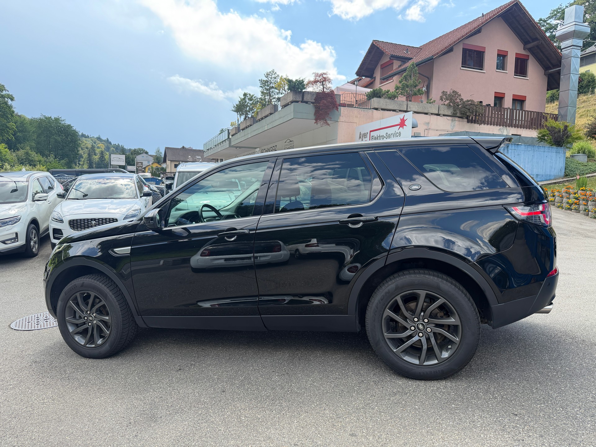 LAND ROVER Discovery Sport 2.0 Si4 SE AT9-image-5