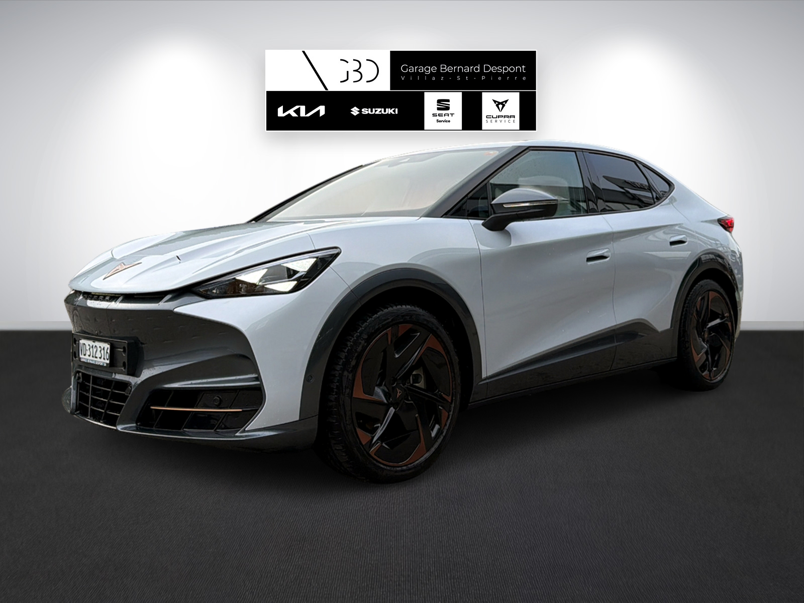 CUPRA Tavascan Type 9 77 kWh VZ Adrenaline-image-0