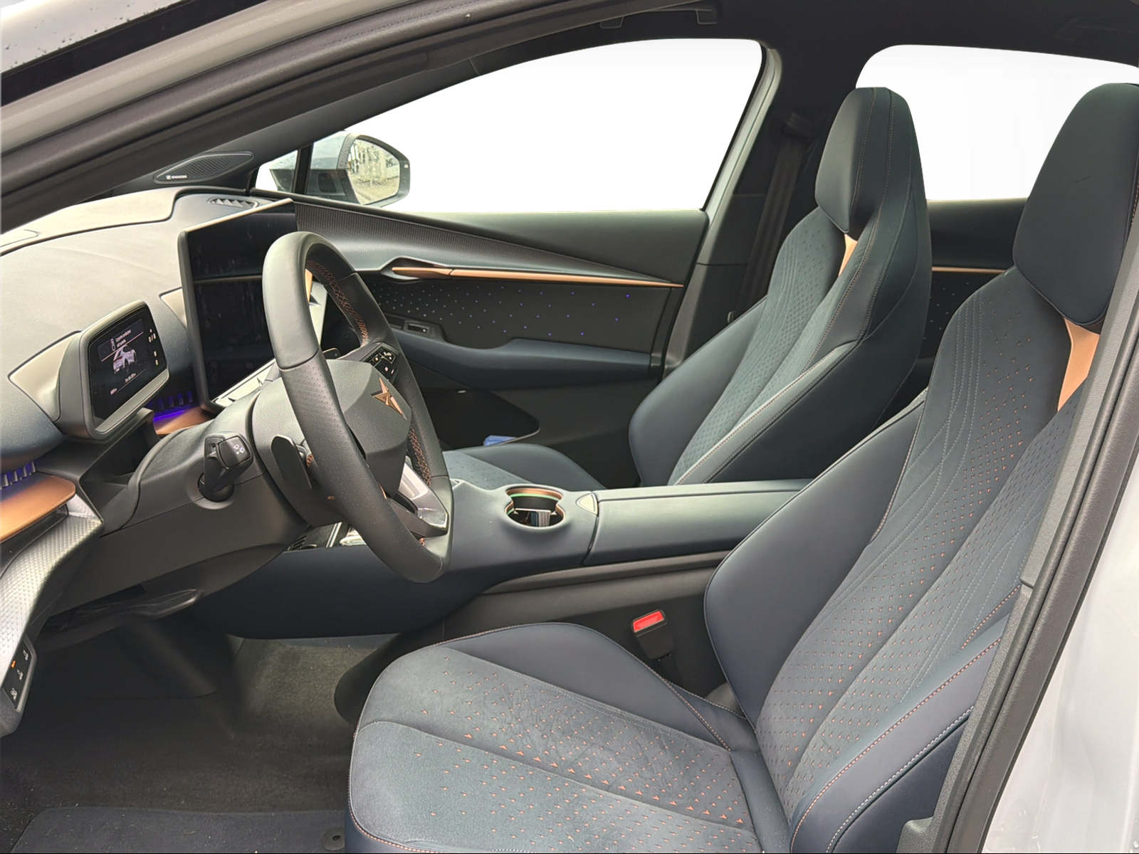CUPRA Tavascan Type 9 77 kWh VZ Adrenaline-image-6