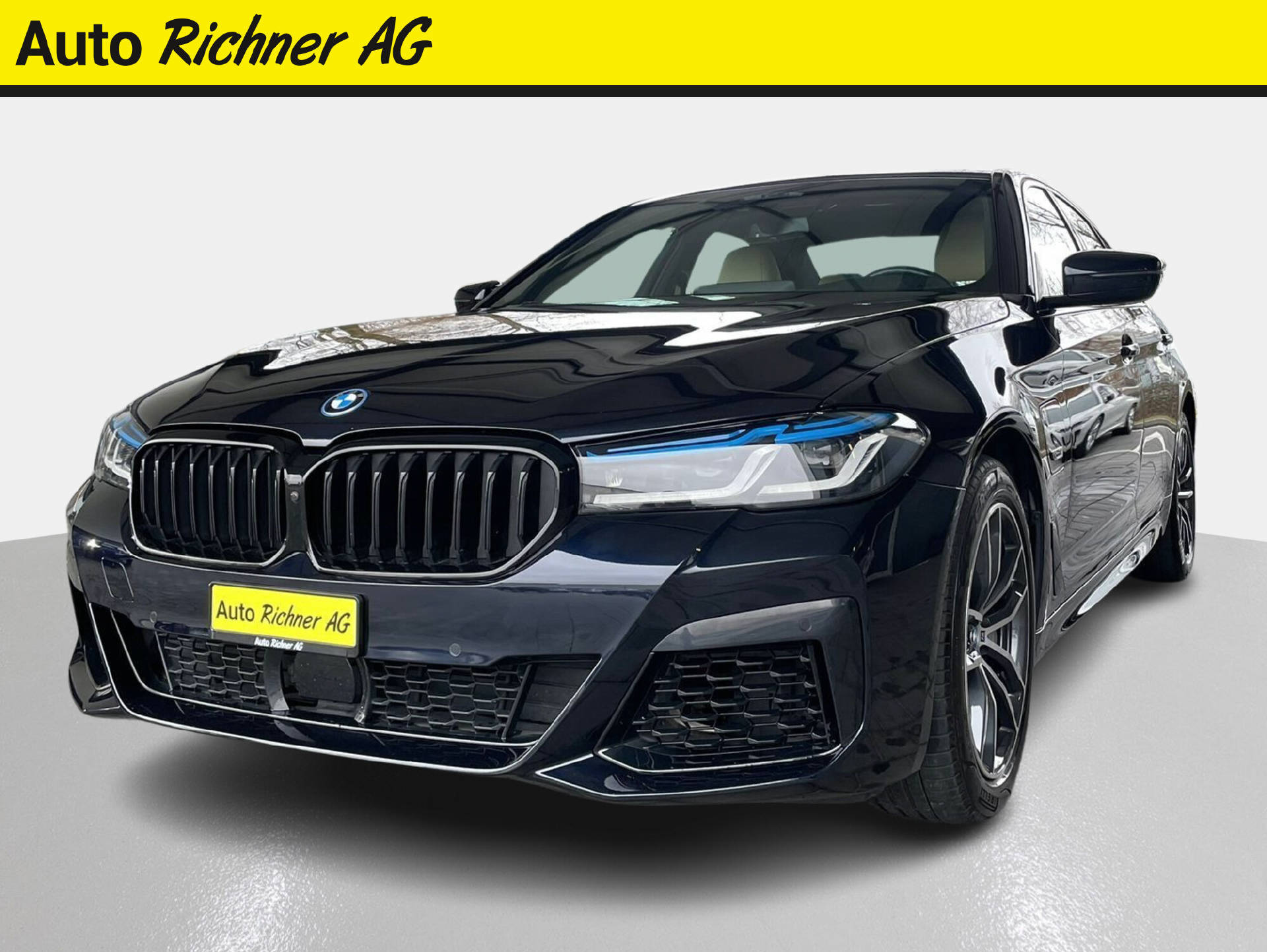 BMW 545e xDrive SAG-showroom-element-1