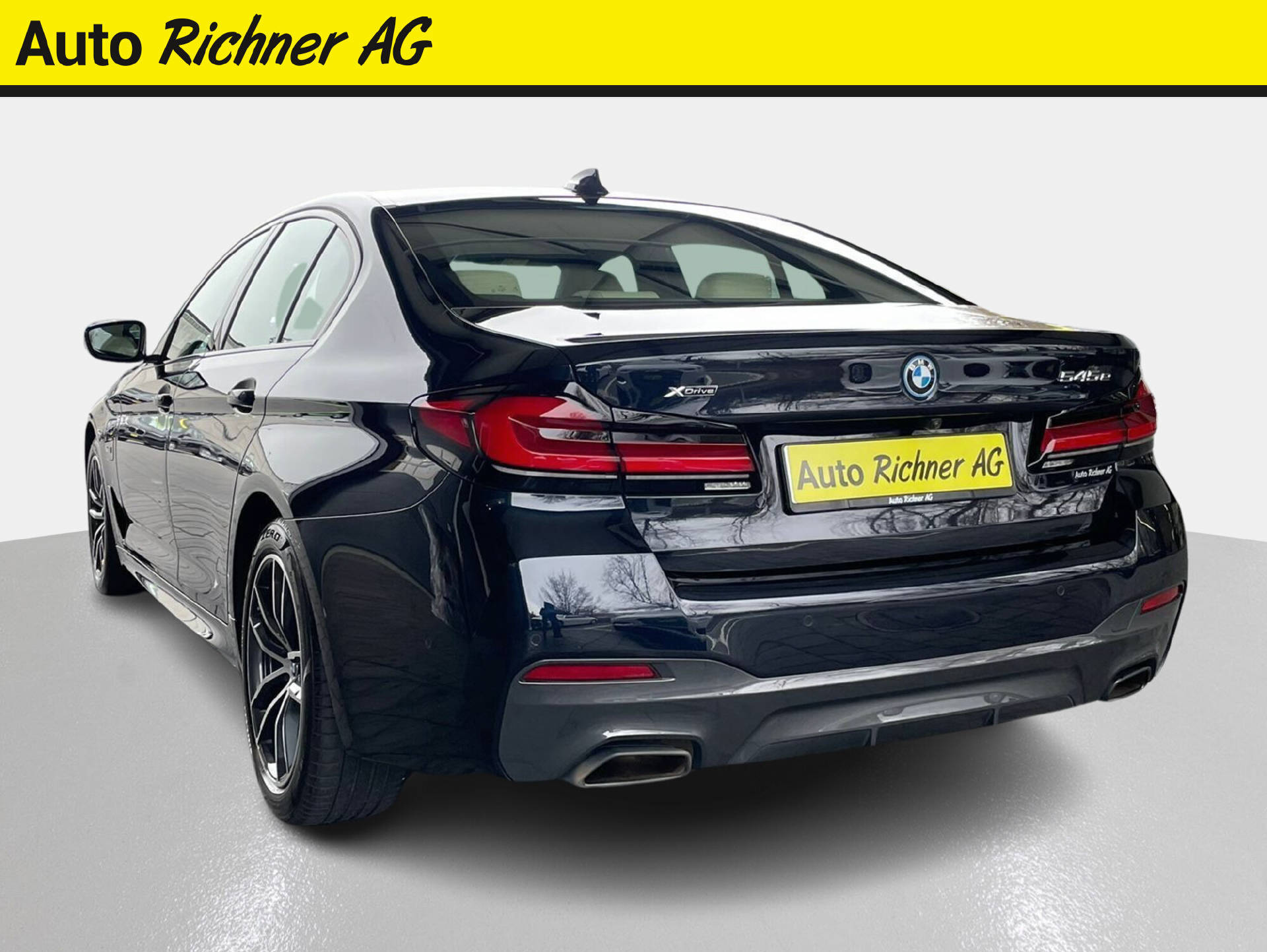 BMW 545e xDrive SAG-image-4