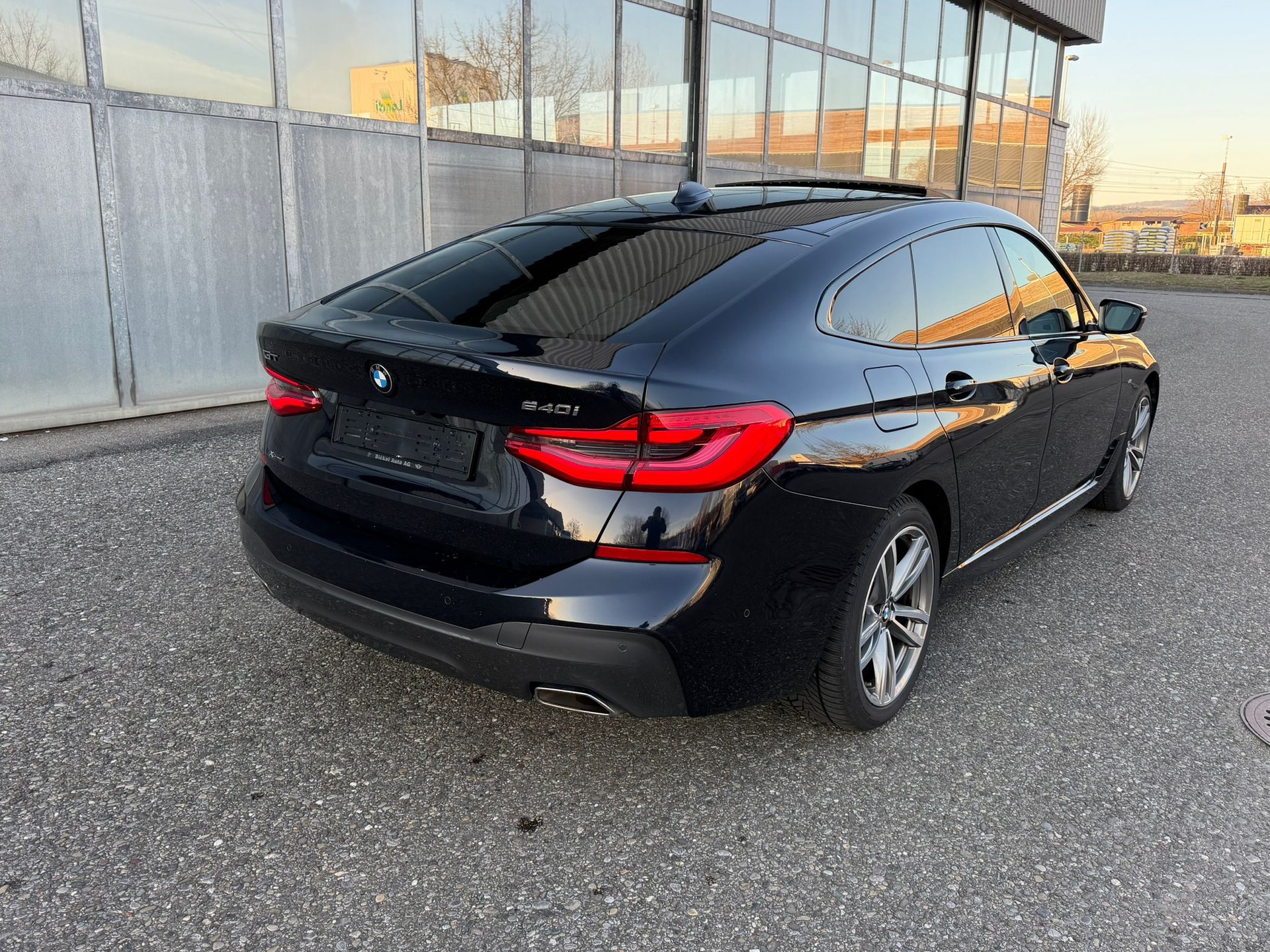 BMW 640i GT xDrive M-Sport Steptronic-image-3