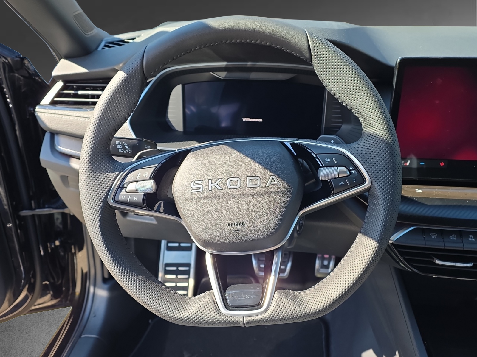 SKODA Octavia Combi 2.0 TSI DSG Dynamic 4x4-image-8
