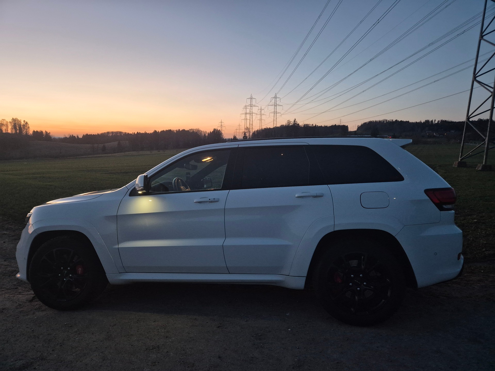 JEEP Grand Cherokee 6.4 V8 HEMI SRT8 Automatic-image-2