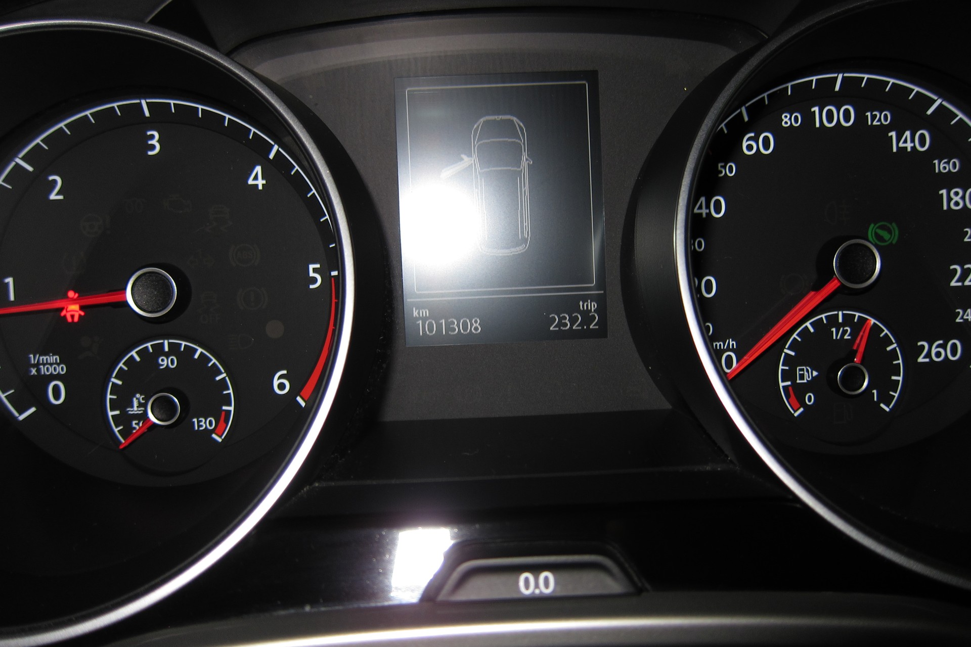 VW Touran 1.6 TDI BlueMotion Technology Trendline DSG-image-8