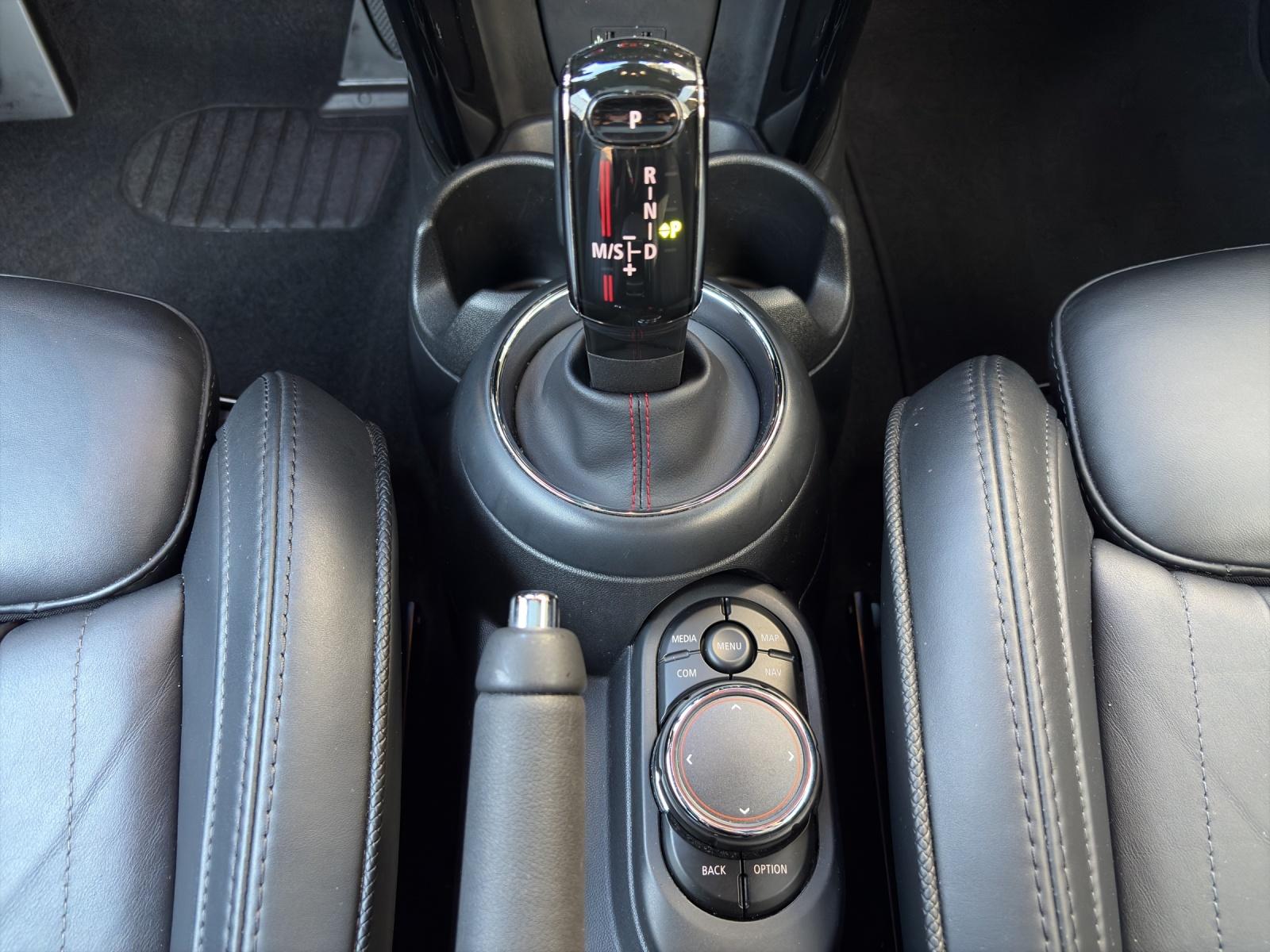 MINI Cooper S-image-14