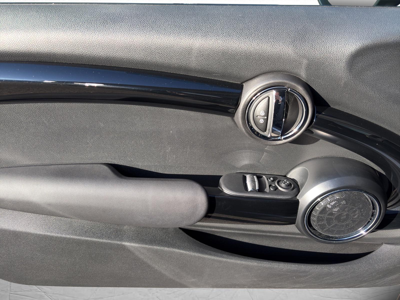 MINI Cooper S-image-20