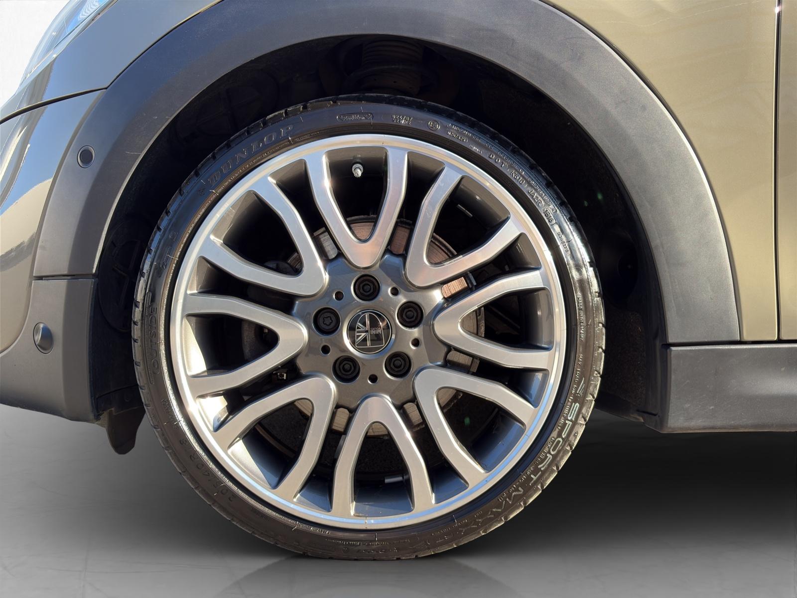 MINI Cooper S-image-8