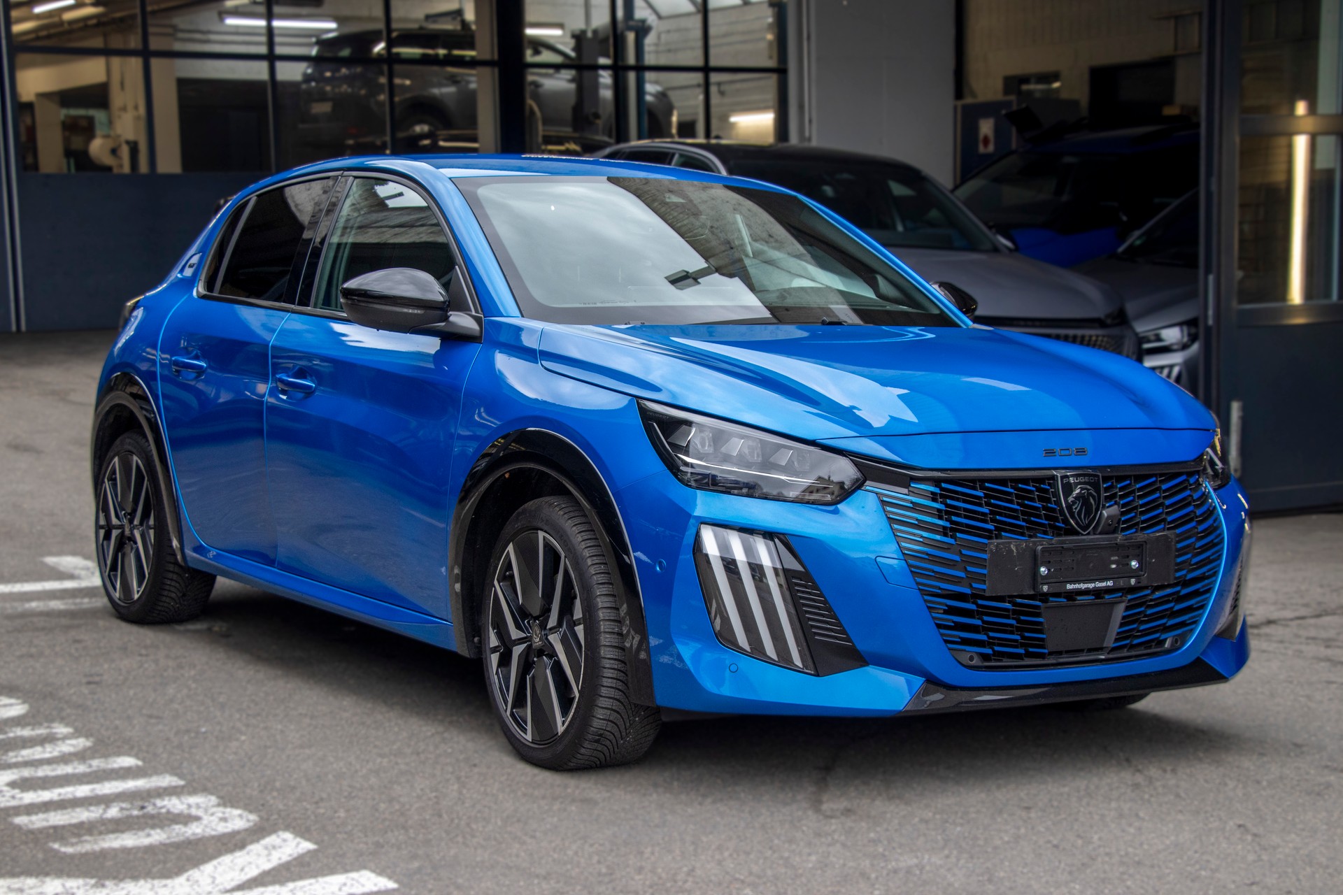 PEUGEOT 208 1.2 MHEV 145 GT-image-3