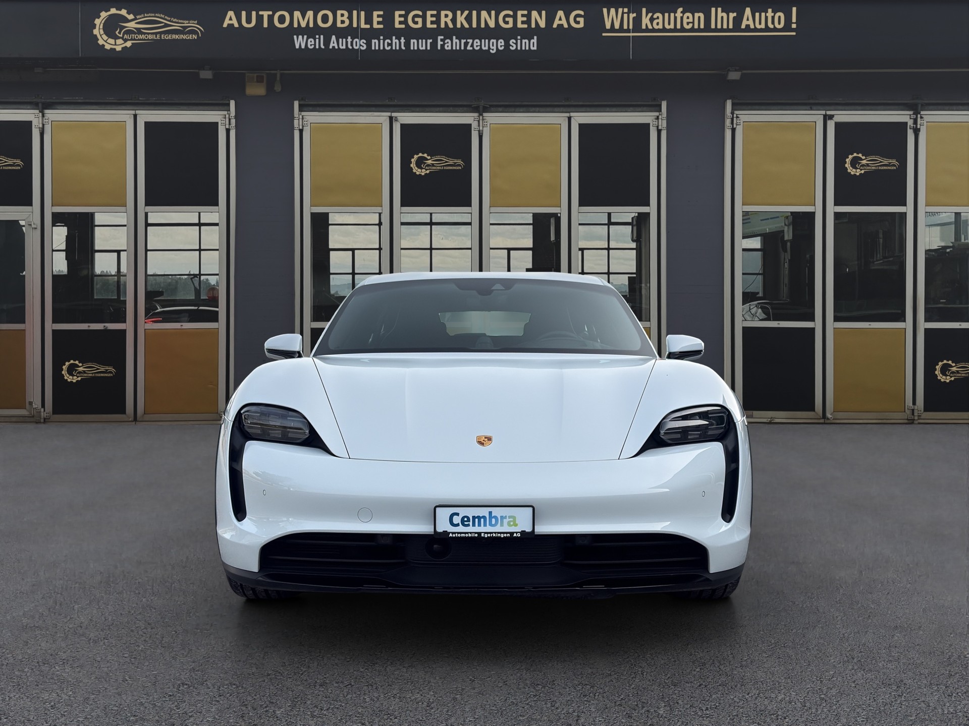 PORSCHE Taycan Cross Turismo 4-image-1