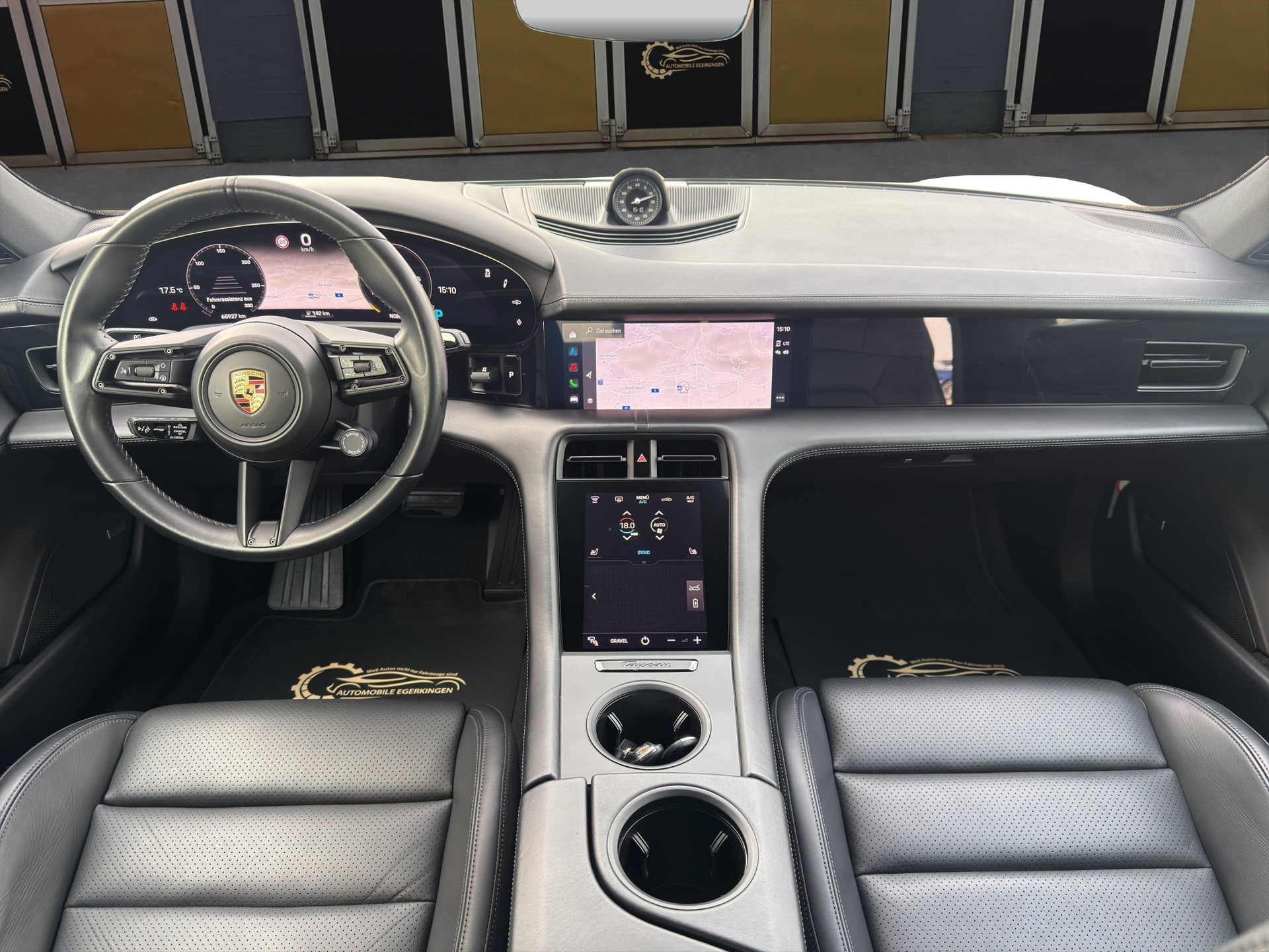 PORSCHE Taycan Cross Turismo 4-image-10