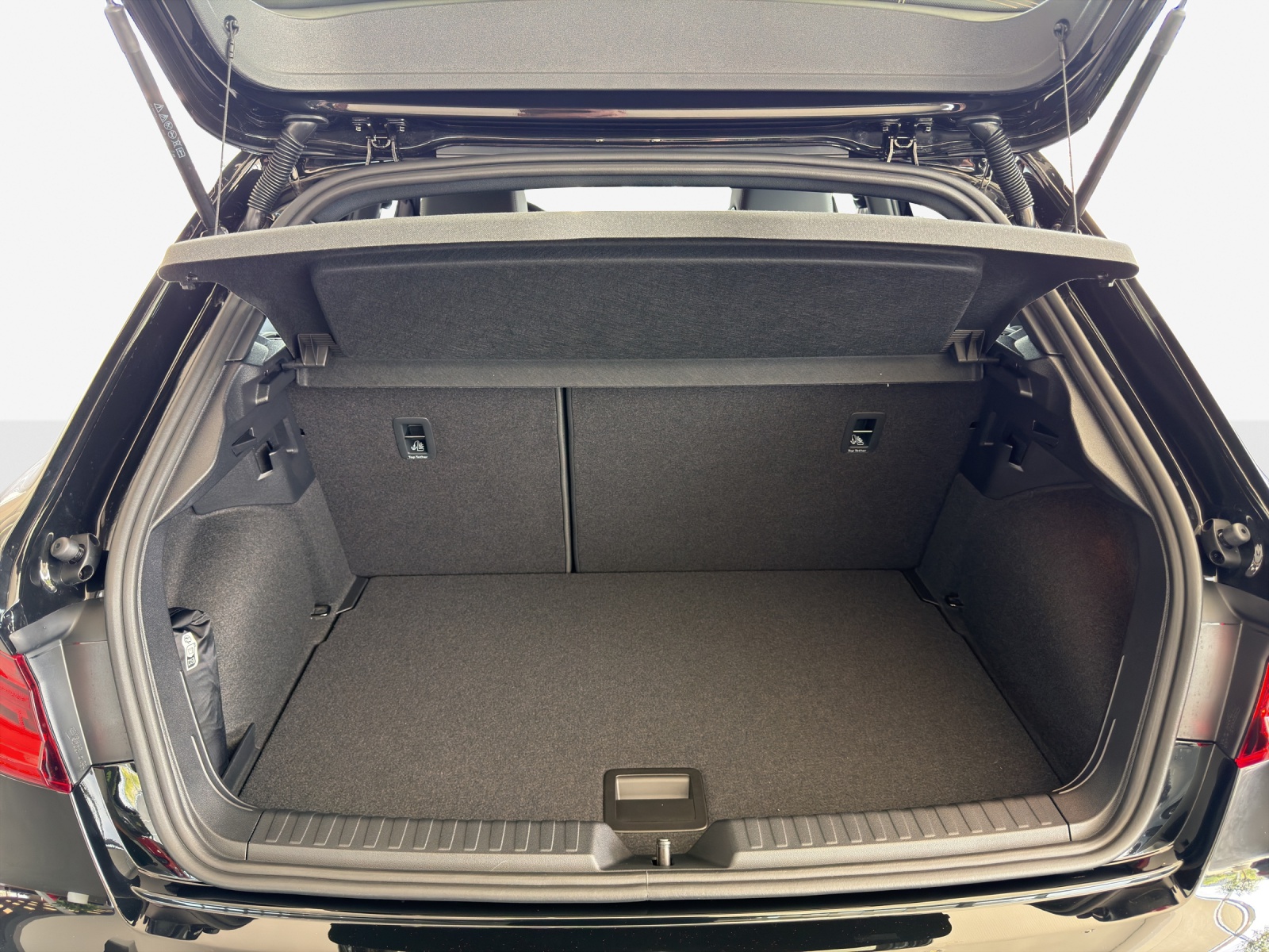 AUDI A1 Sportback 30 TFSI Attraction S-tronic-image-12