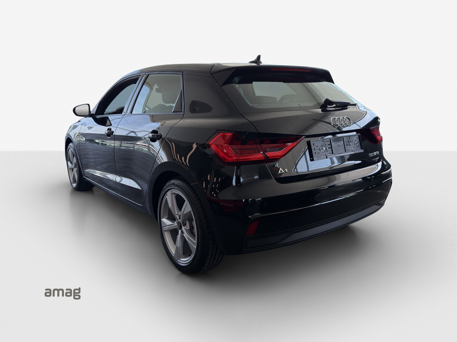 AUDI A1 Sportback 30 TFSI Attraction S-tronic-image-2