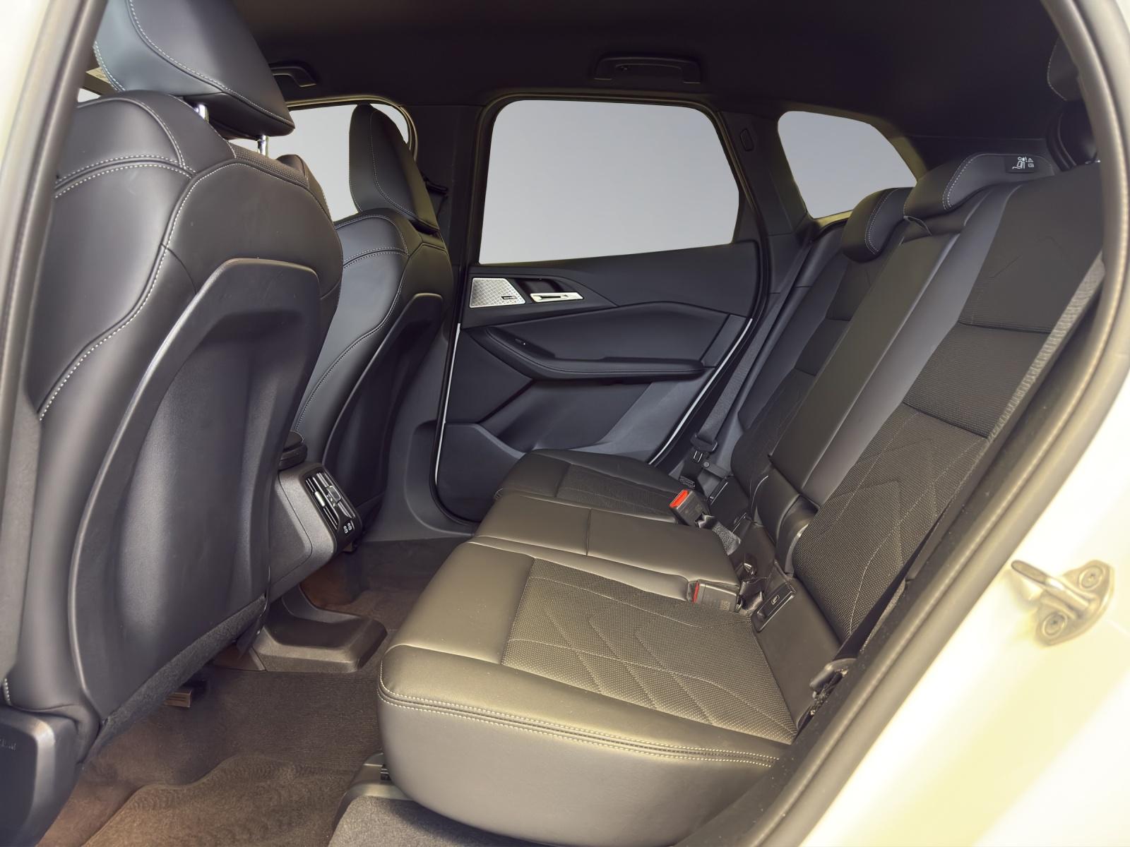 BMW 223d xDrive Active Tourer M-SportPaket-image-15