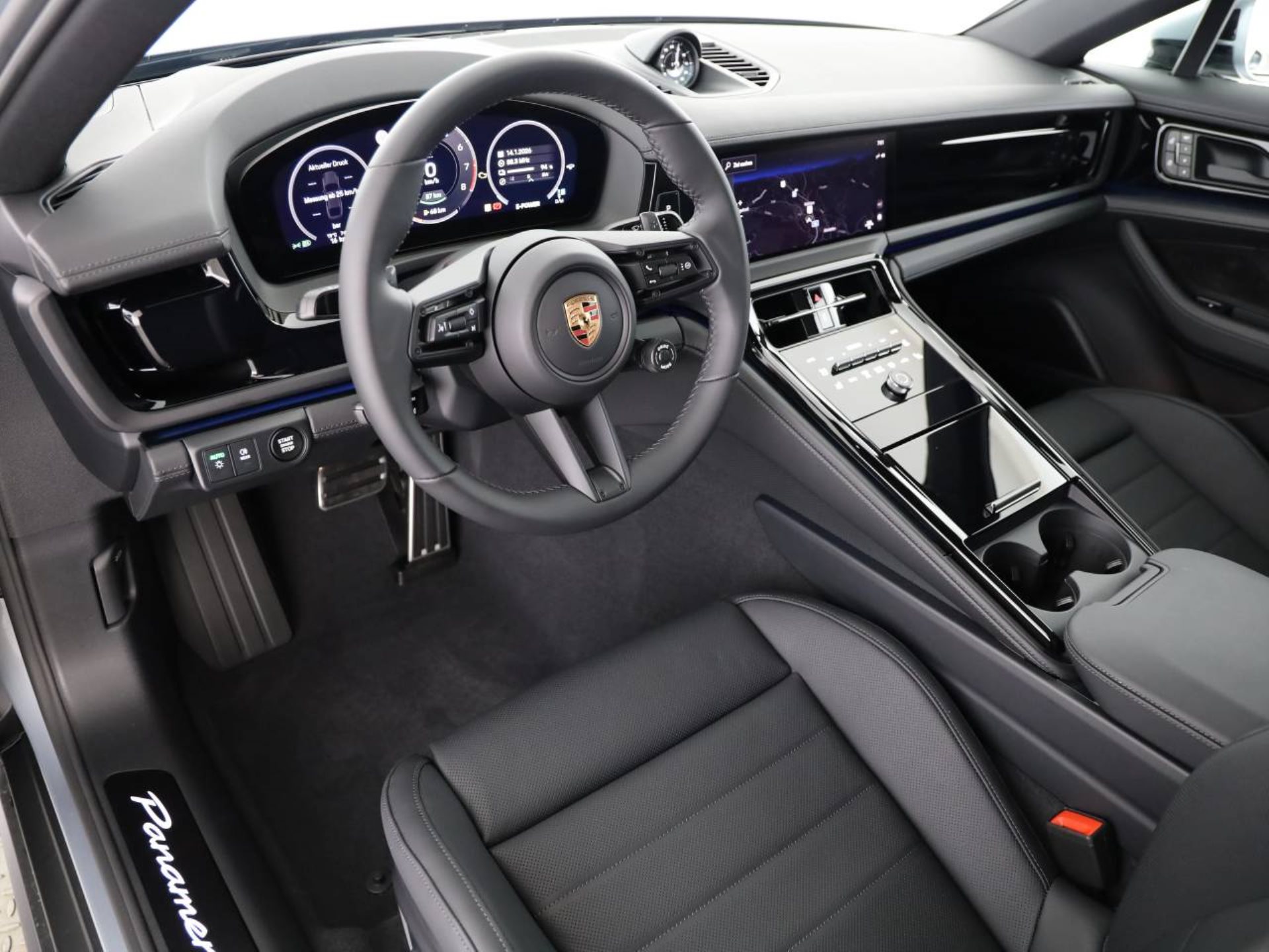 PORSCHE Panamera 4S E-Hybrid-image-9