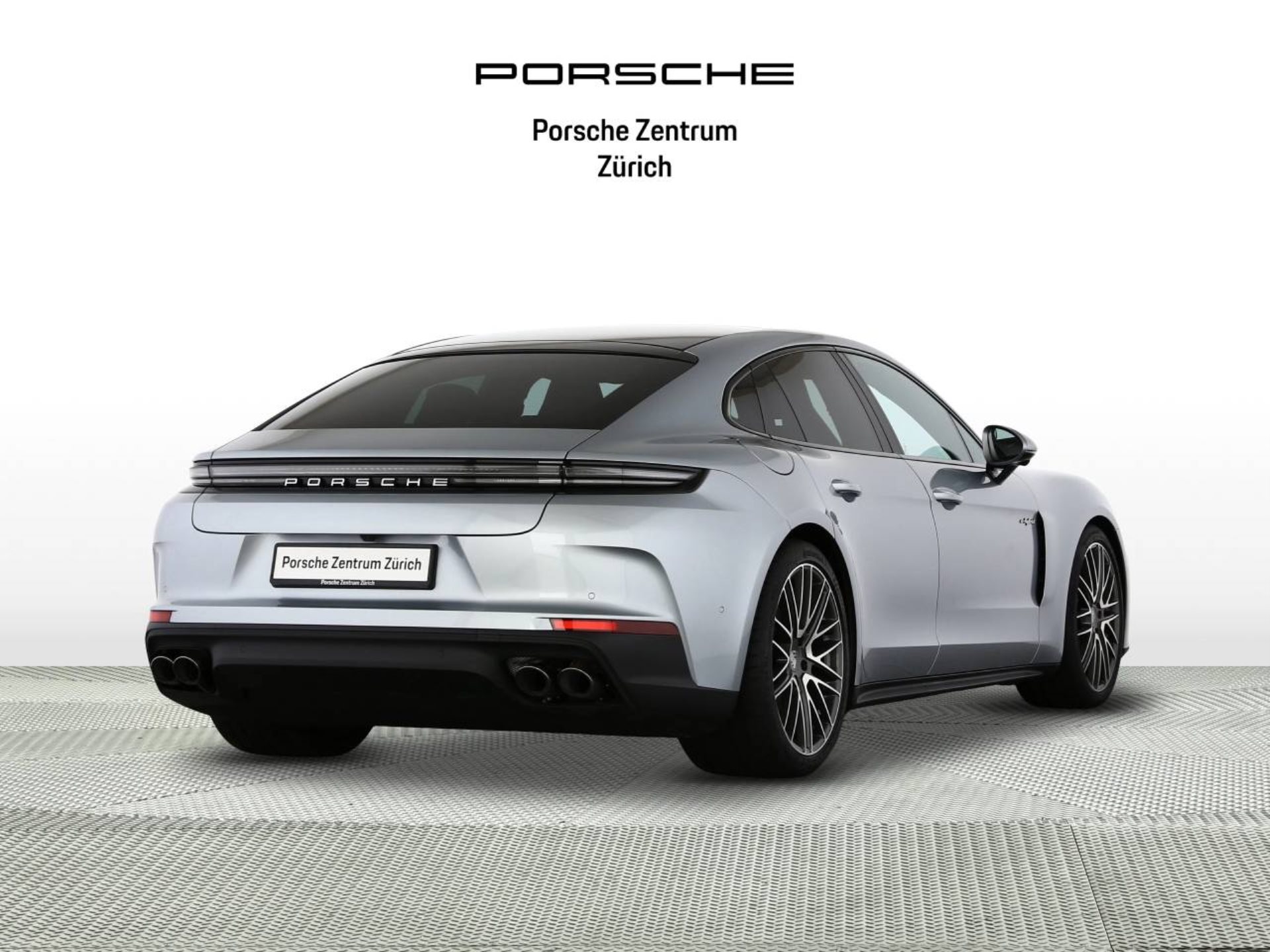 PORSCHE Panamera 4S E-Hybrid-image-2