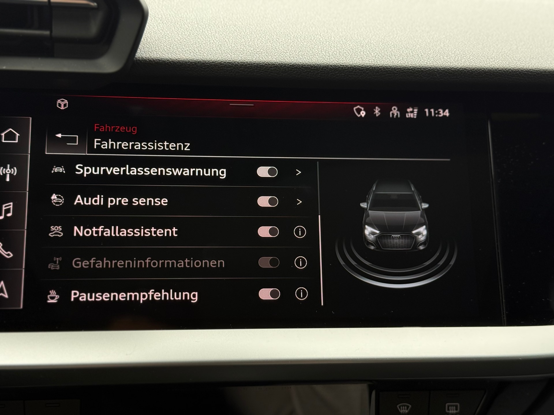 AUDI A3 Sportback 35 TFSI Attraction S-tronic-image-19