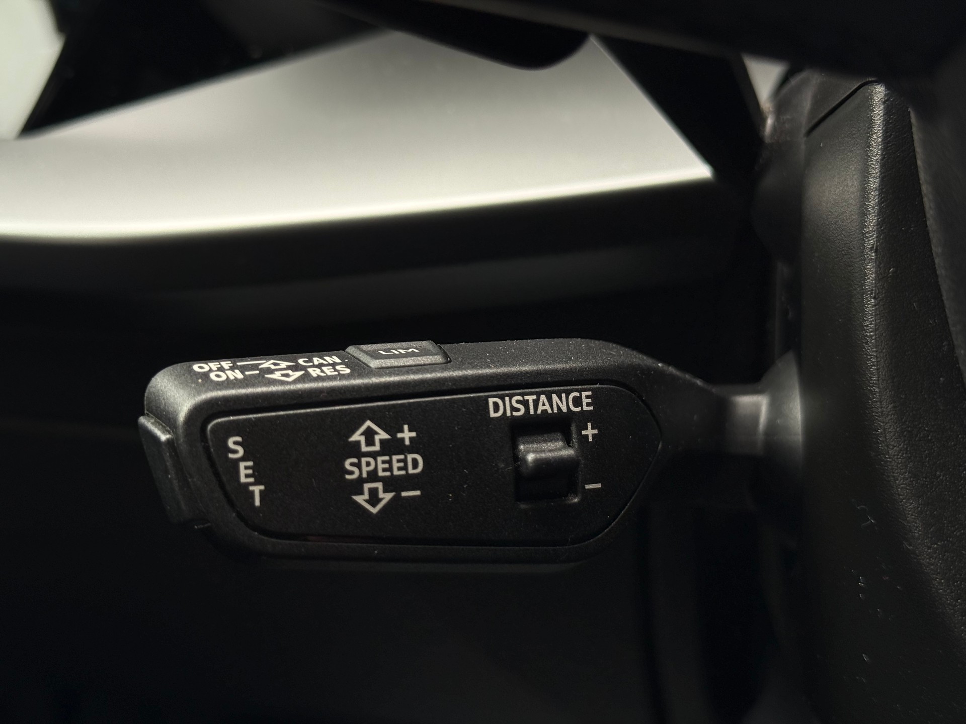 AUDI A3 Sportback 35 TFSI Attraction S-tronic-image-20