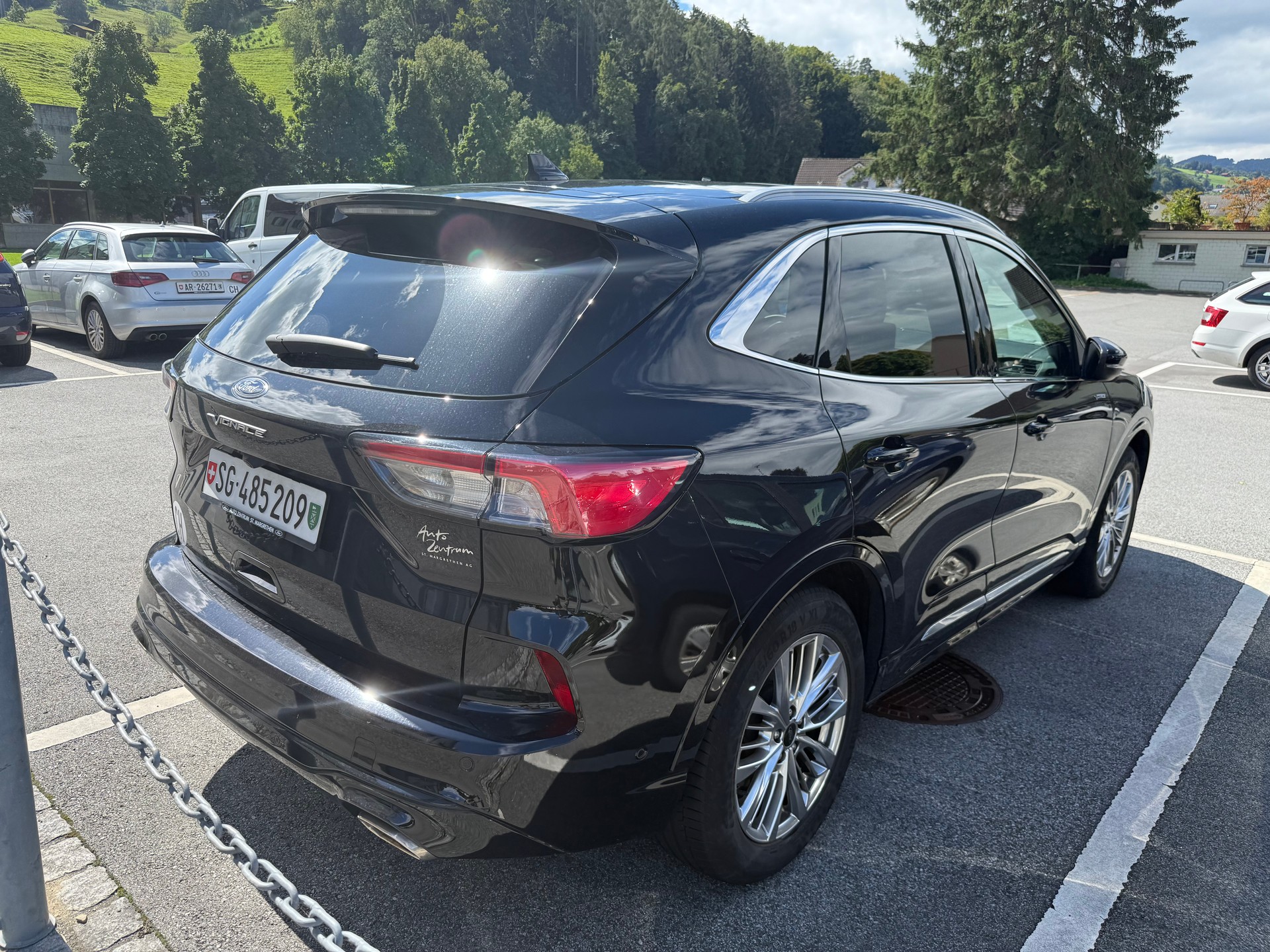 FORD Kuga 2.5 FHEV Vignale 4WD-image-5