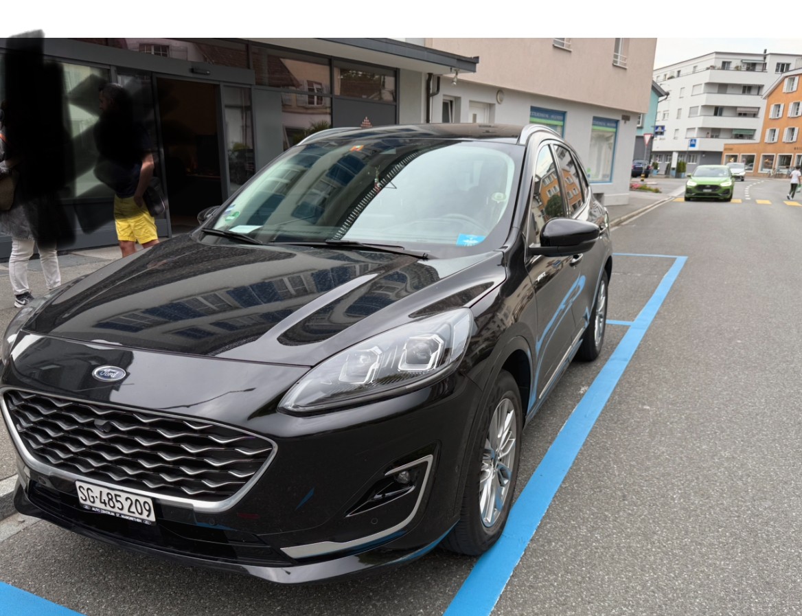 FORD Kuga 2.5 FHEV Vignale 4WD-image-7