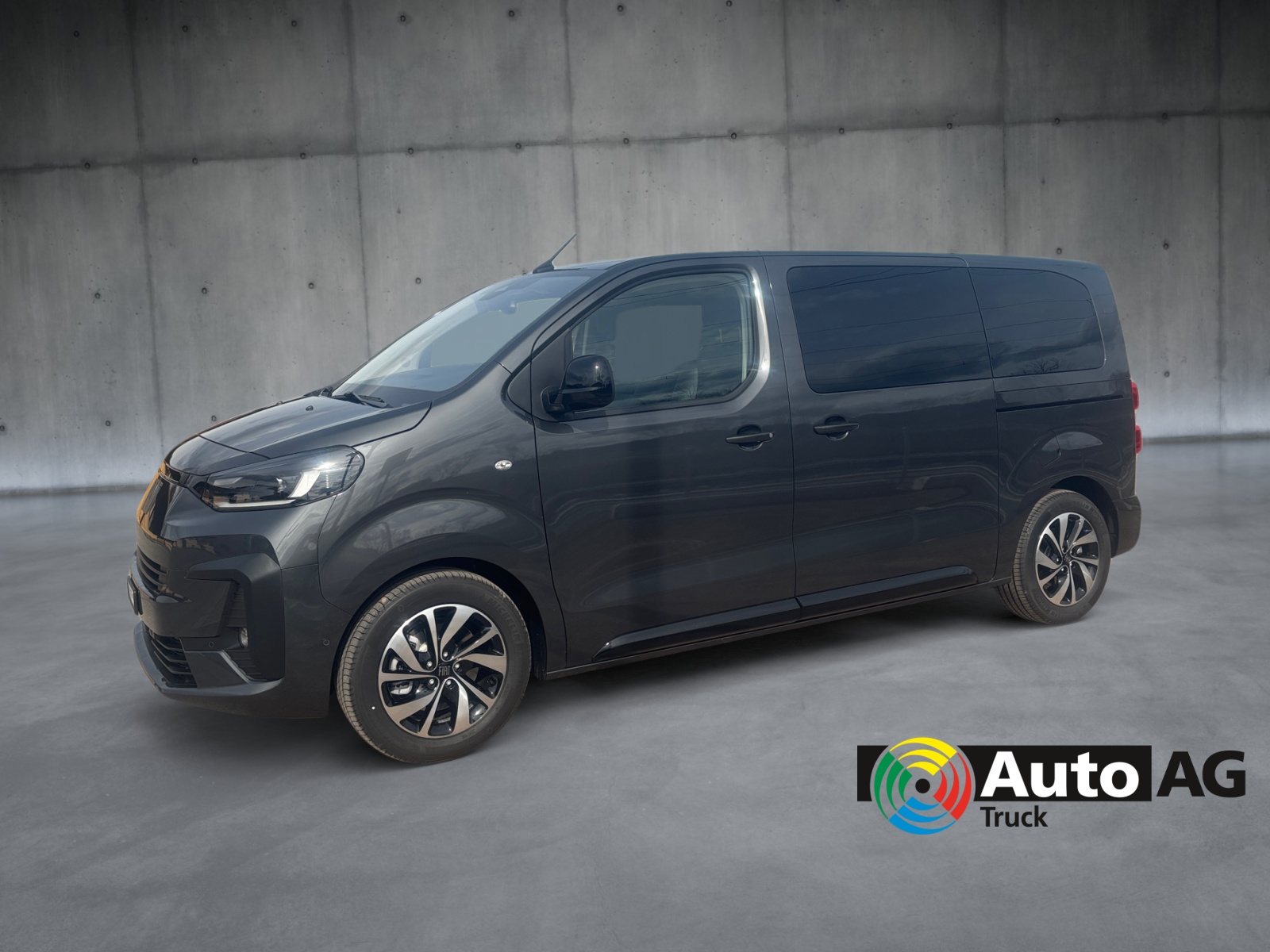 FIAT Ulysse 2.2 180 PS JTD Aut. VIP L2-image-0