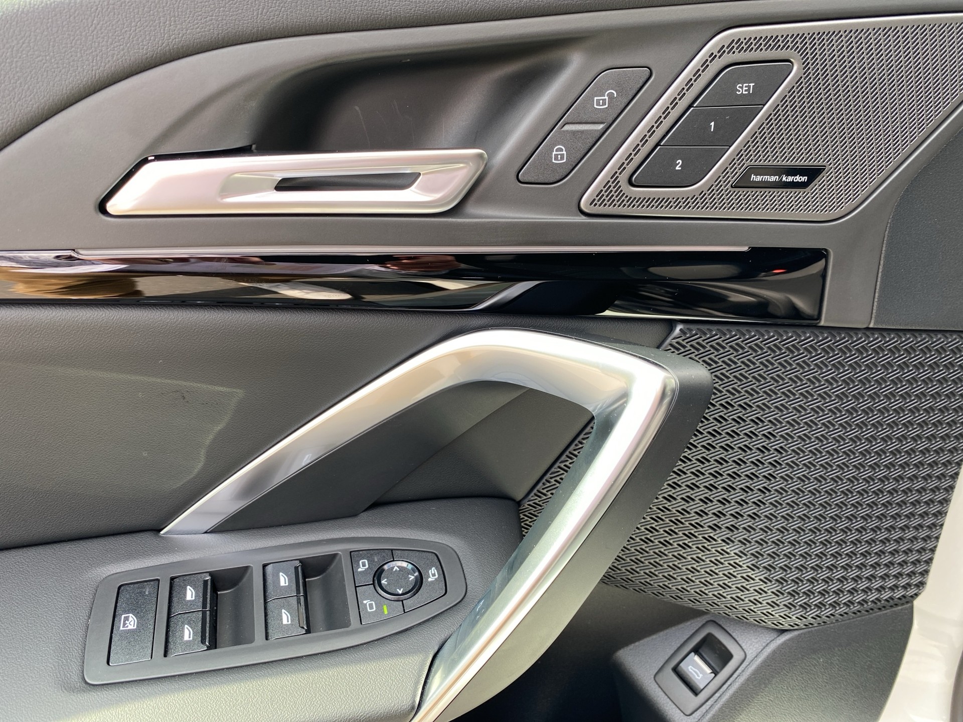 BMW X1 sDrive 18d M Sport-image-10