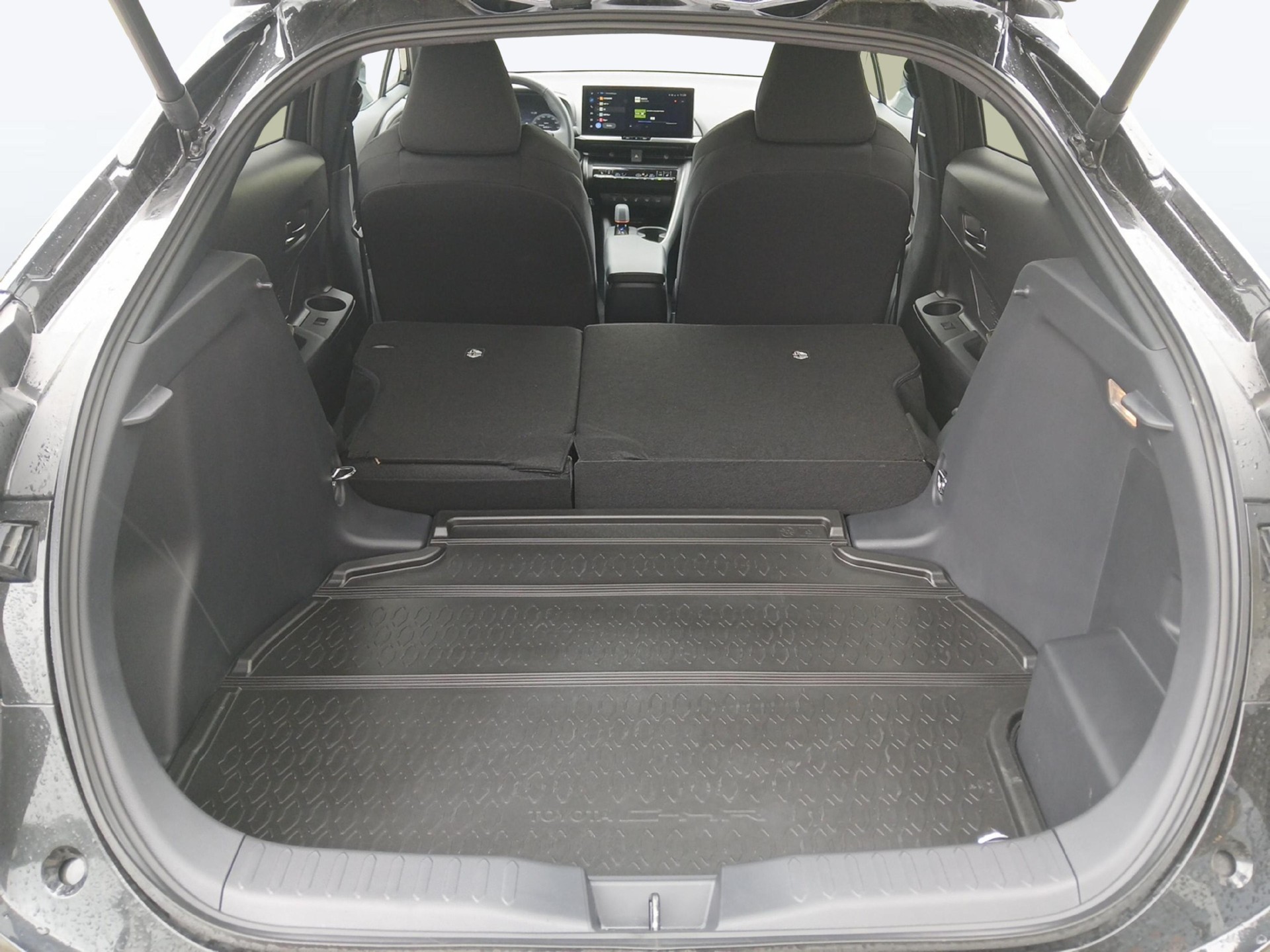 TOYOTA C-HR 2.0 HEV Trend 4x4-image-12