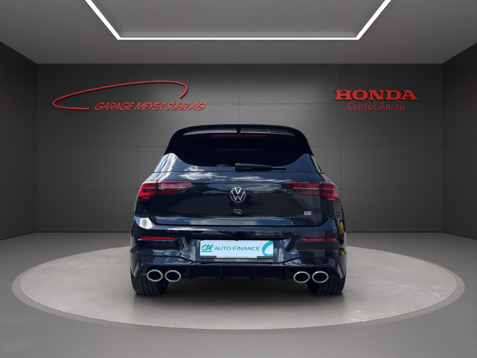VW Golf VIII 2.0 TSI R DSG 4motion-image-5