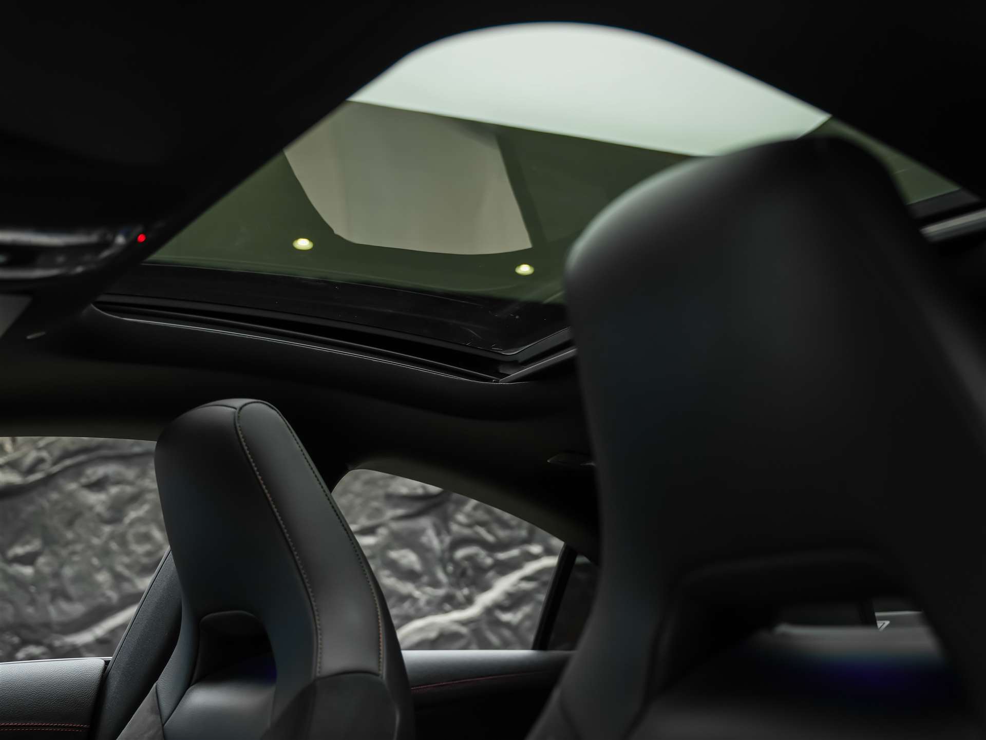 MERCEDES-BENZ CLA 45 S AMG 4Matic+ 8G-DCT *Panorama*Haed-Up*Burmester*-image-10