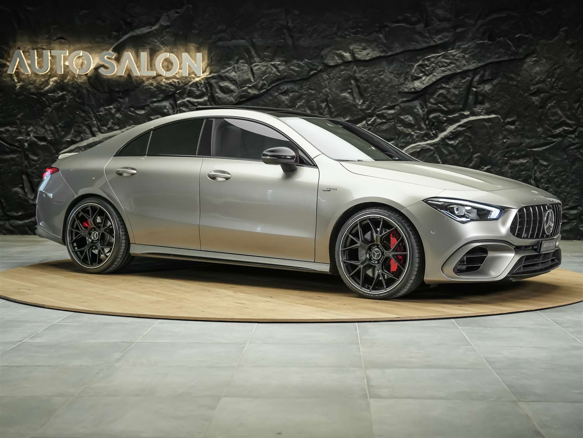 MERCEDES-BENZ CLA 45 S AMG 4Matic+ 8G-DCT *Panorama*Haed-Up*Burmester*-image-5