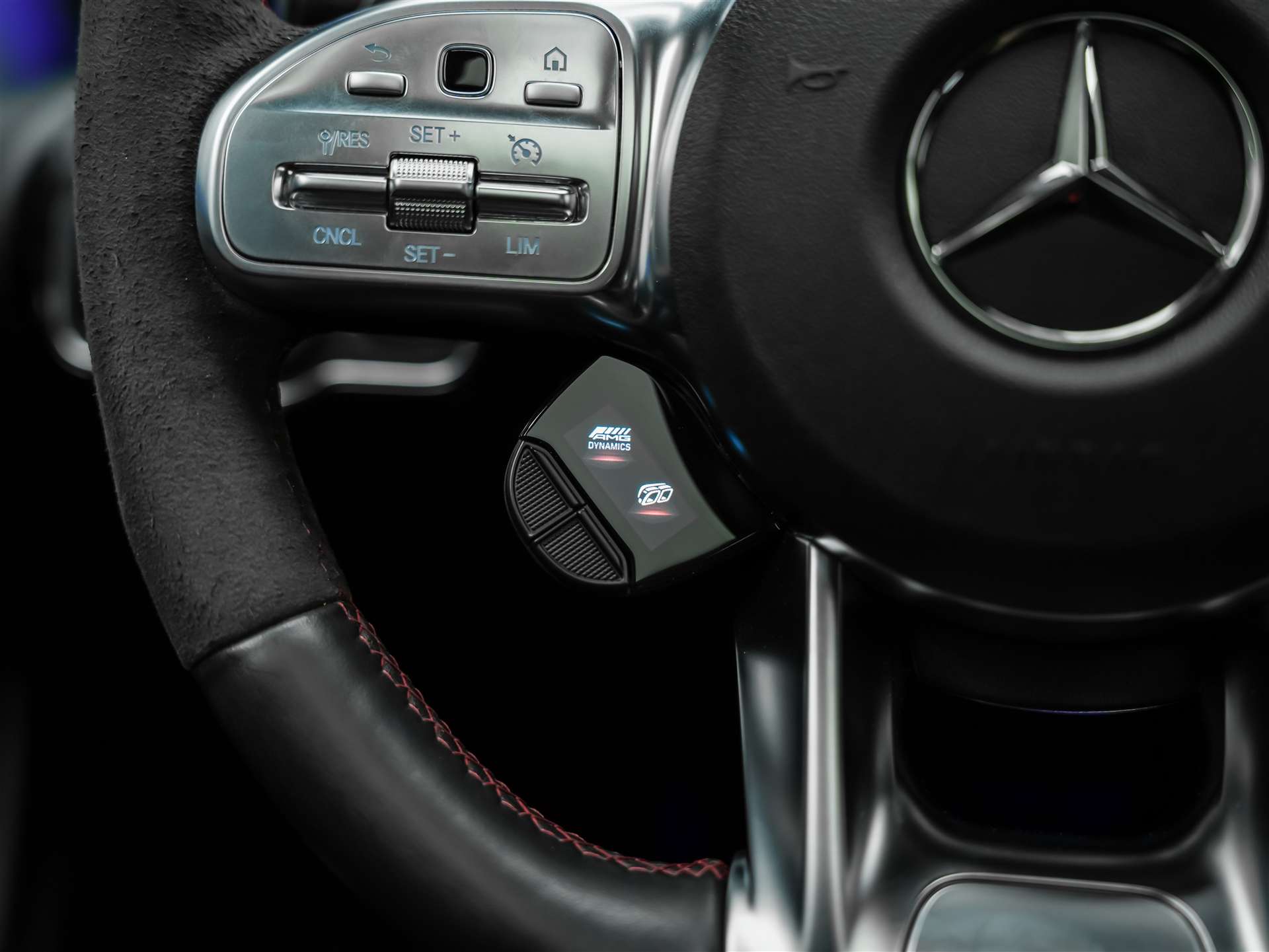 MERCEDES-BENZ CLA 45 S AMG 4Matic+ 8G-DCT *Panorama*Haed-Up*Burmester*-image-28