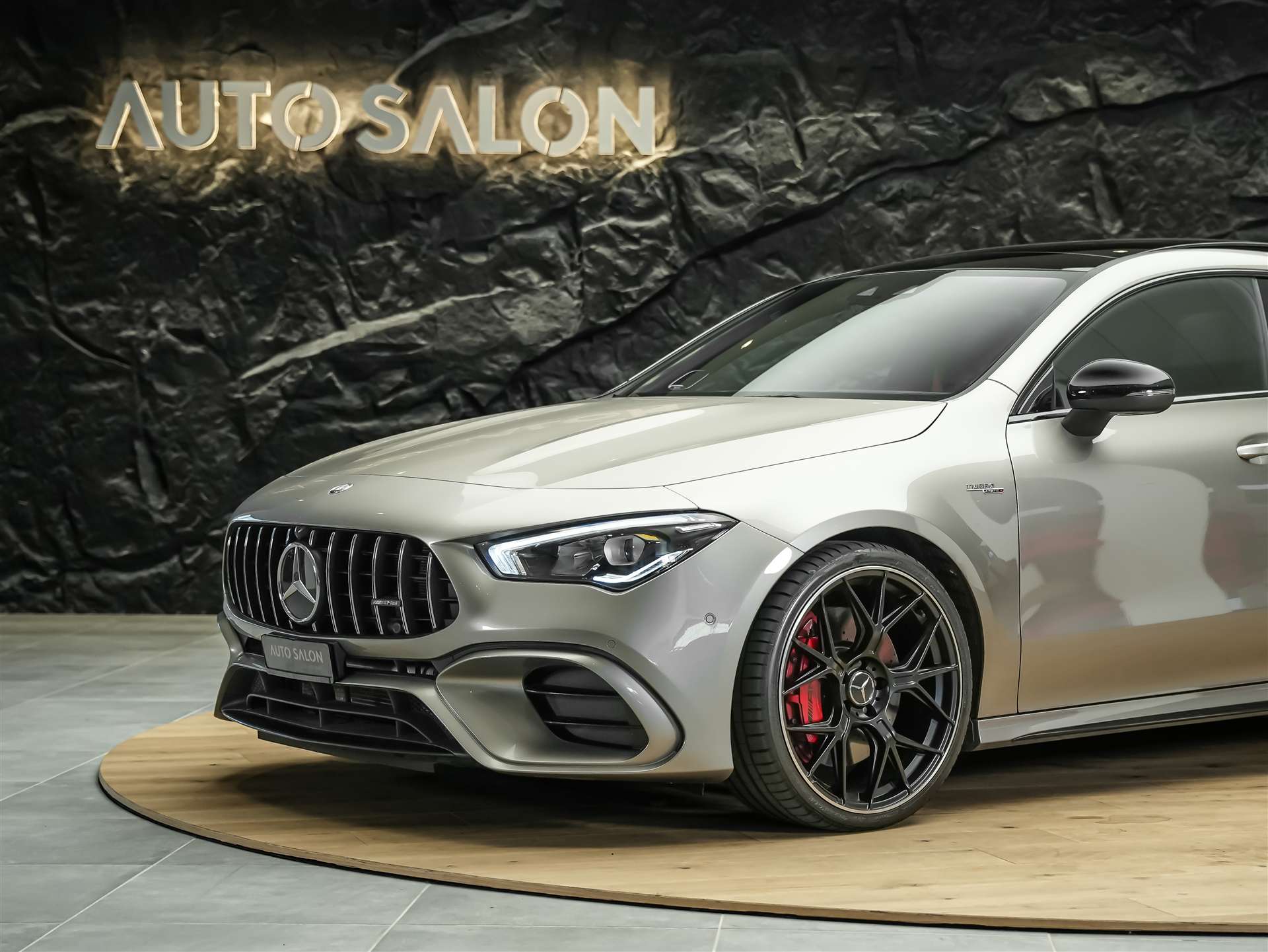 MERCEDES-BENZ CLA 45 S AMG 4Matic+ 8G-DCT *Panorama*Haed-Up*Burmester*-image-13